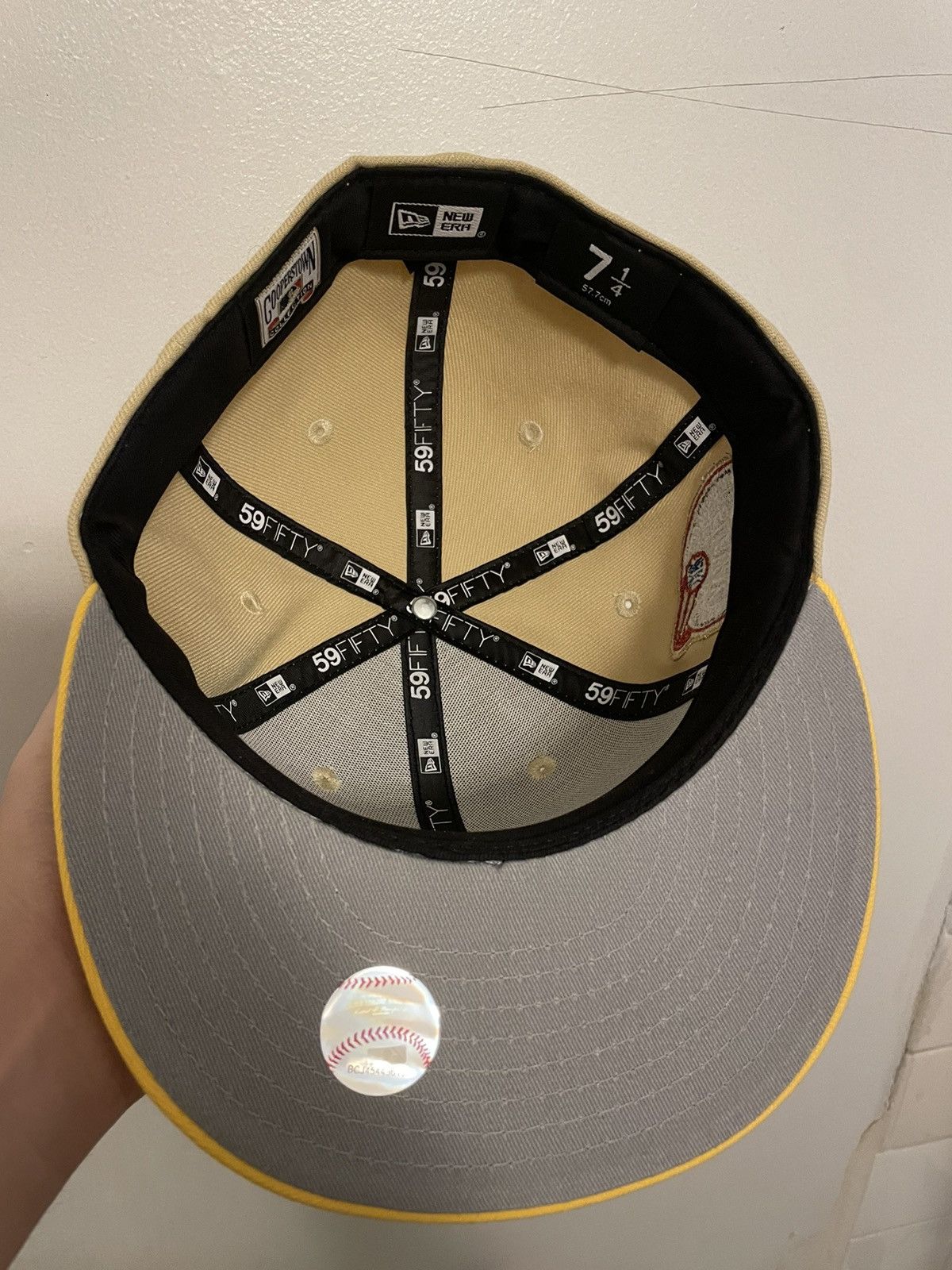 New Era Home game x loso pin skate key inspo New York Yankees subway Size ONE SIZE - 6 Thumbnail