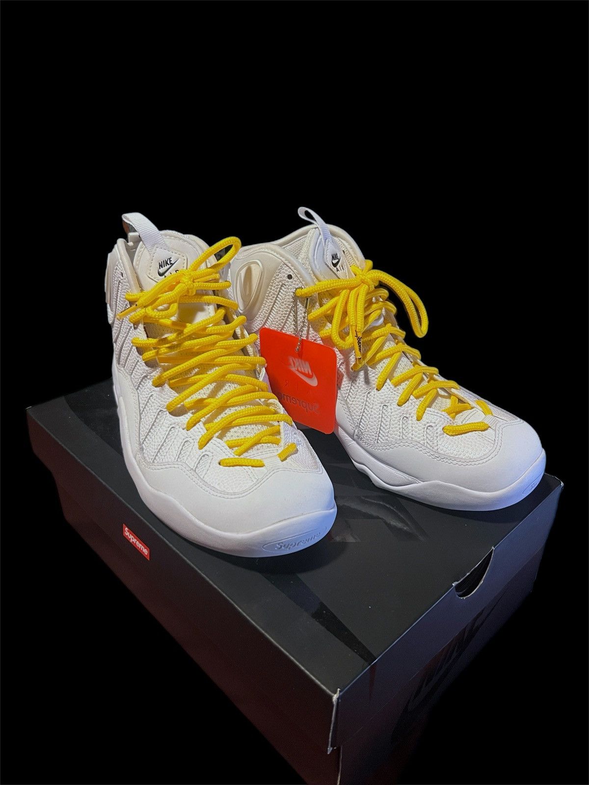 Nike × Supreme Nike supreme air bakin Size US 6.5 / EU 39-40 - 1 Thumbnail