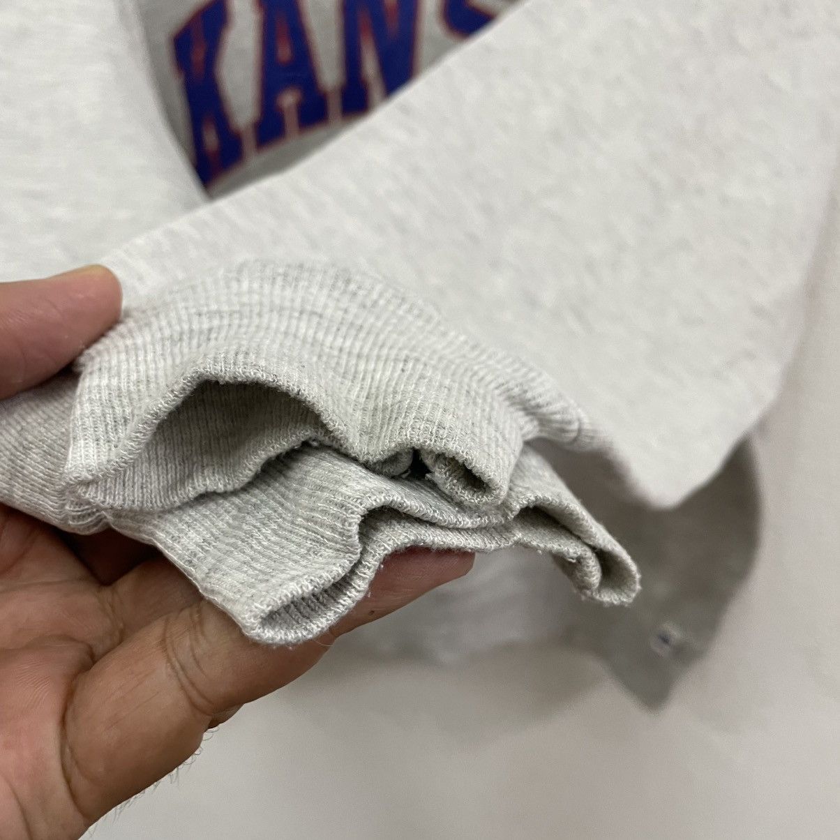 Russell Athletic × Vintage 🔥Vintage 90s Russell Athletic Kansas Spellout Sweatshirts Size US M / EU 48-50 / 2 - 9 Thumbnail