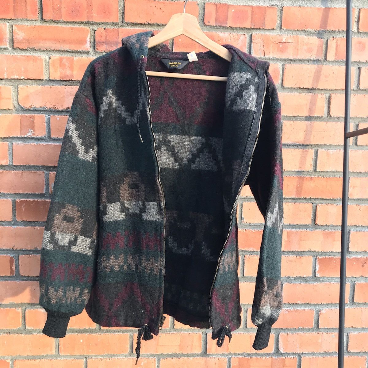Vintage 😍 Navajo hoodie vintage made in USA Size US M / EU 48-50 / 2 - 7 Thumbnail
