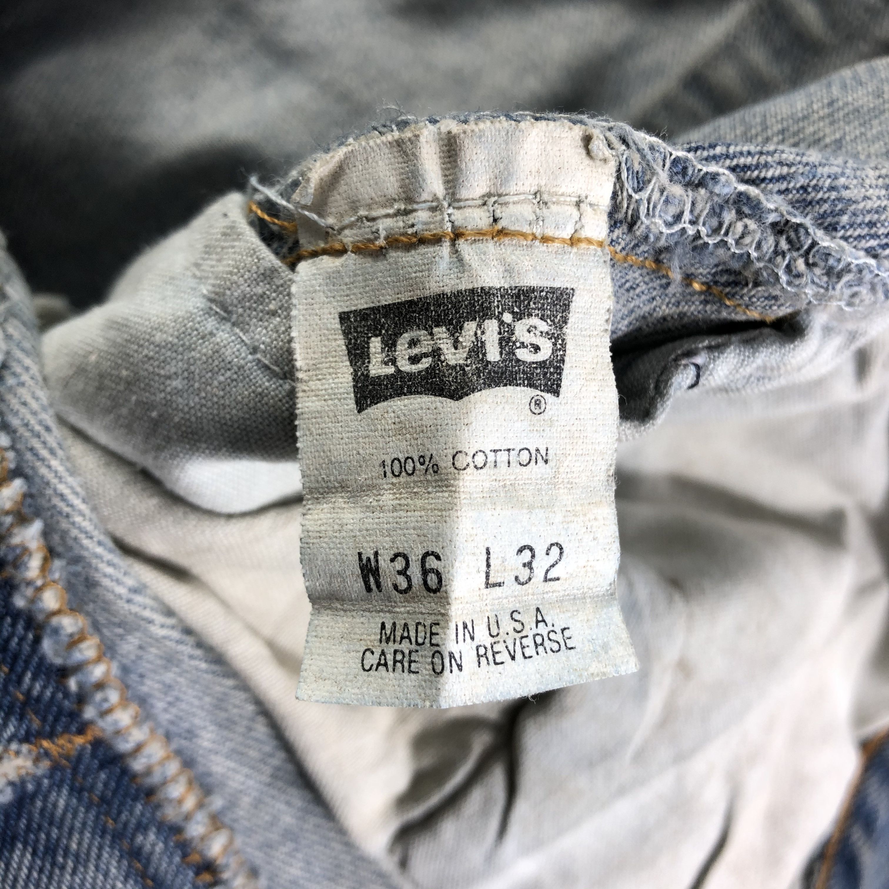 Levi's Vintage Levis 501 Jeans Ripped Denim KJ2420 Size US 34 / EU 50 - 11 Thumbnail