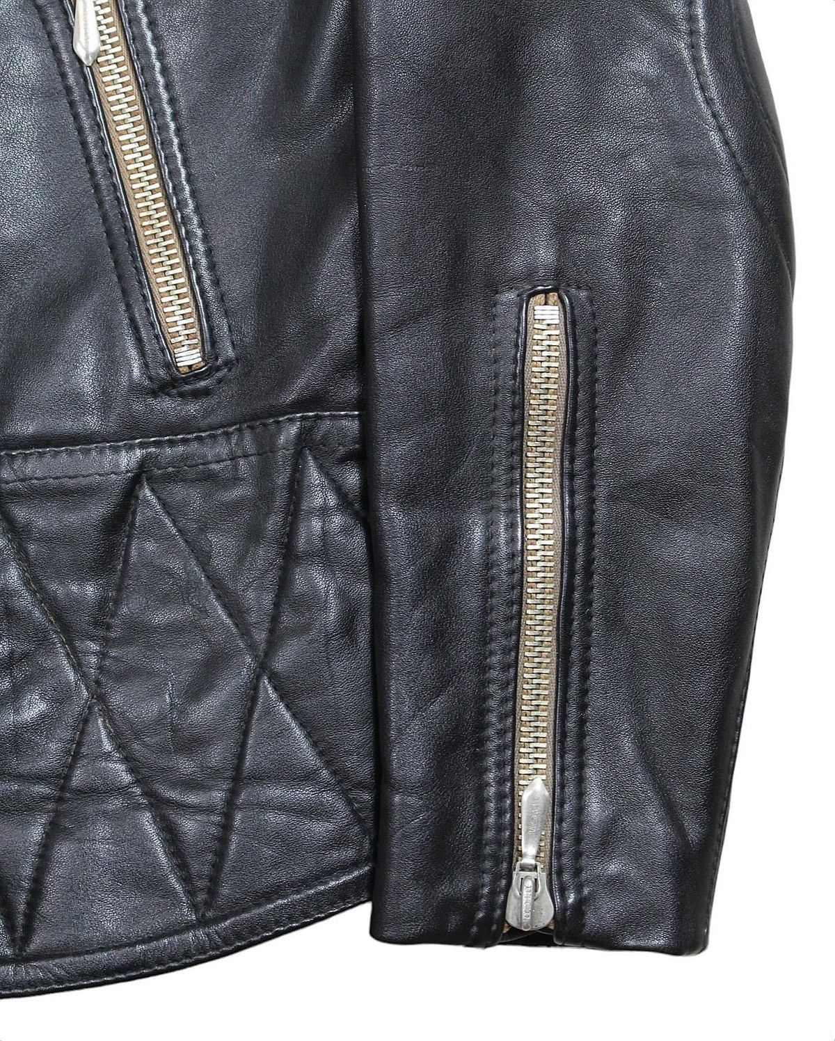 Vintage 1970S LEATHER BIKER JACKET Size US L / EU 52-54 / 3 - 5 Thumbnail