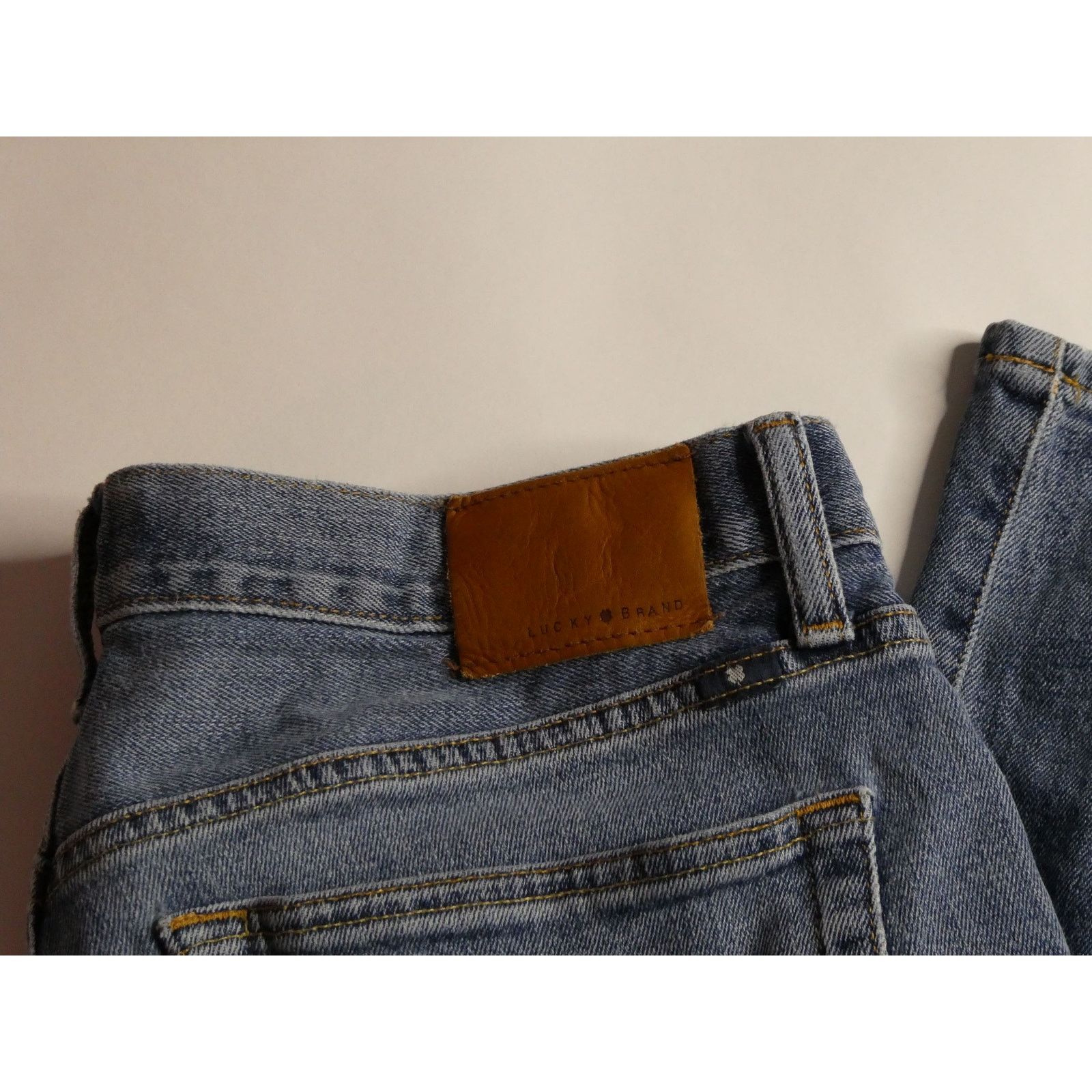 Lucky Brand Lucky Brand 131 Relaxed Straight jeans, stretch, 33x30 Size US 33 - 2 Thumbnail