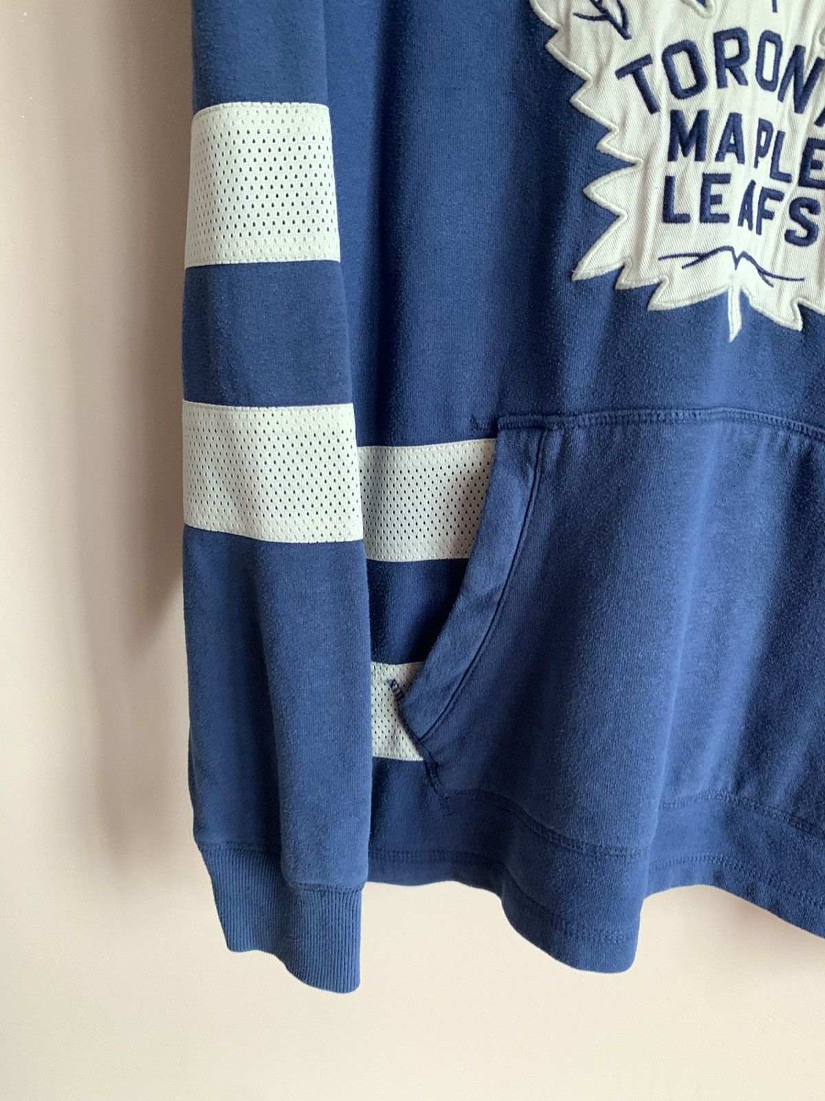 NHL Toronto Maple Leafs NHL Hoodie Hockey CCM Small Size US S / EU 44-46 / 1 - 6 Thumbnail