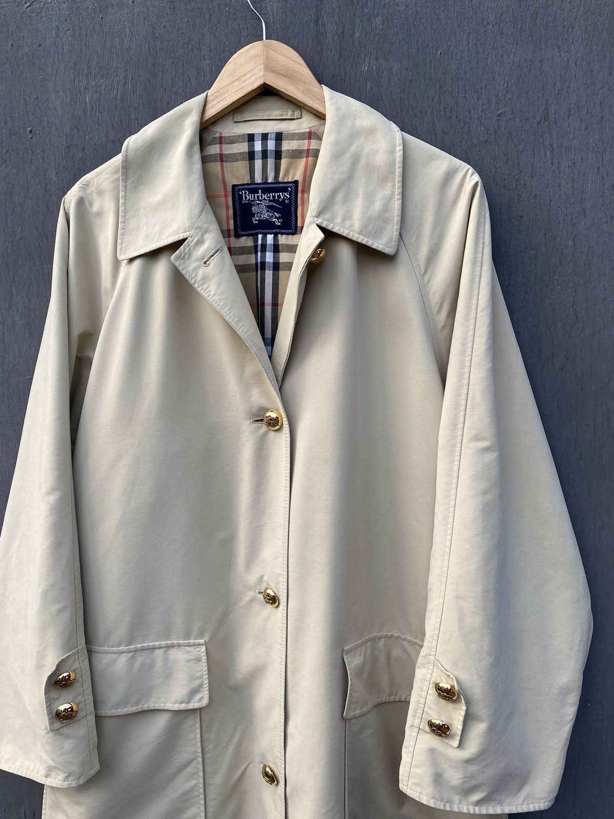 Burberry Burberrys Vintage wmns trench beige coat jacket size 42 Size M / US 6-8 / IT 42-44 - 2 Thumbnail