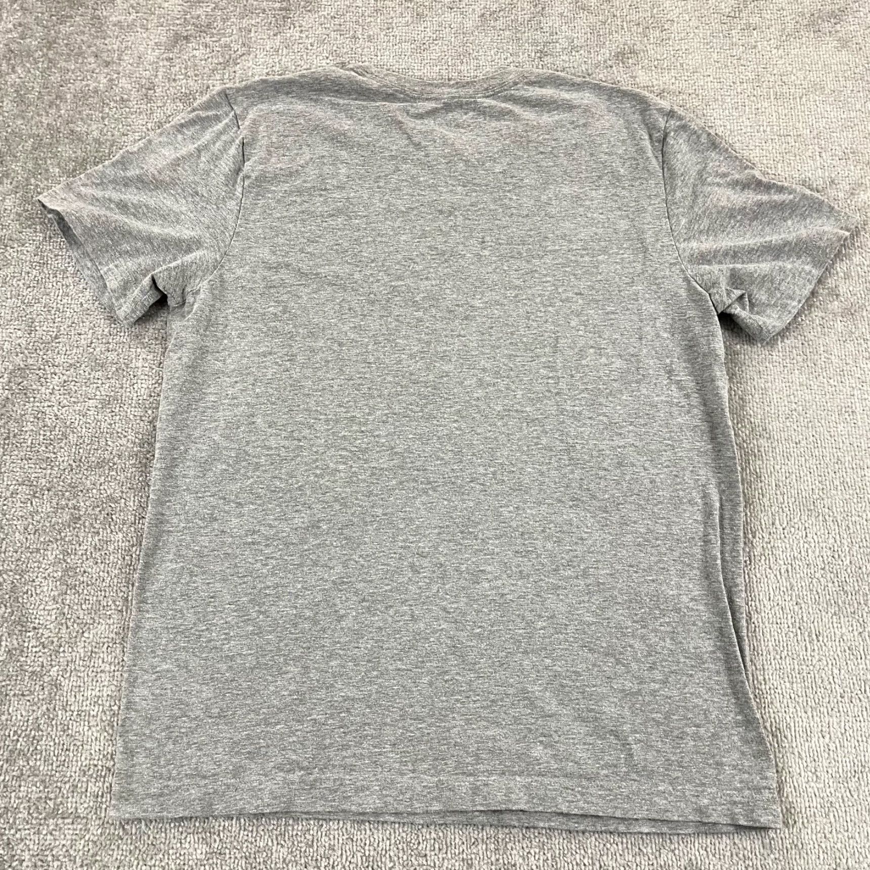 Nike NIKE Shirt Men Medium Gray Graphic WORLDWIDE Globe Swoosh Check Tee Short Sleeve Mens Shirt Gray Nike WorldWide Logo Graphic Tee Size US M / EU 48-50 / 2 - 6 Thumbnail