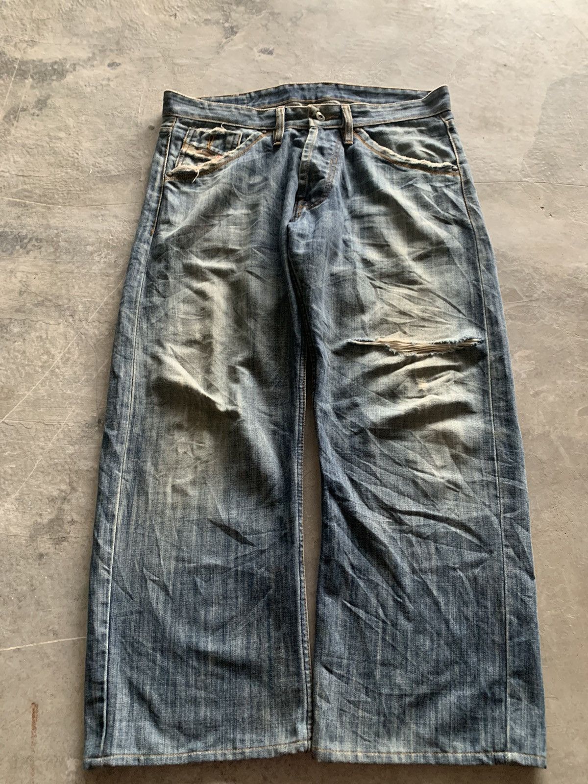 Designer × Diesel distressed loose diesel industry jeans Size US 37 - 3 Thumbnail