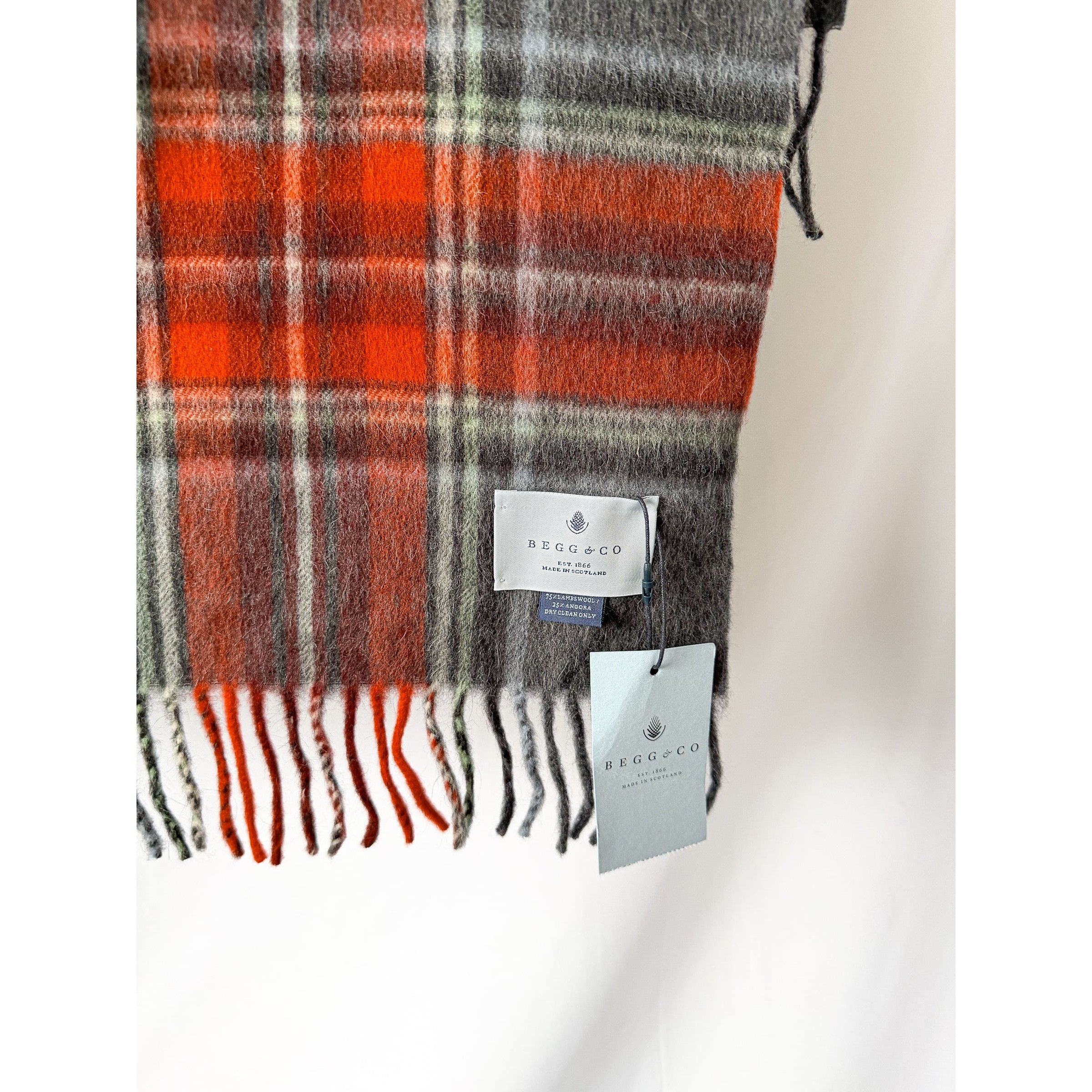 Begg x Co Begg X Co Jura Stuart Check Print Oversized Lambswool Angora Size ONE SIZE - 2 Thumbnail