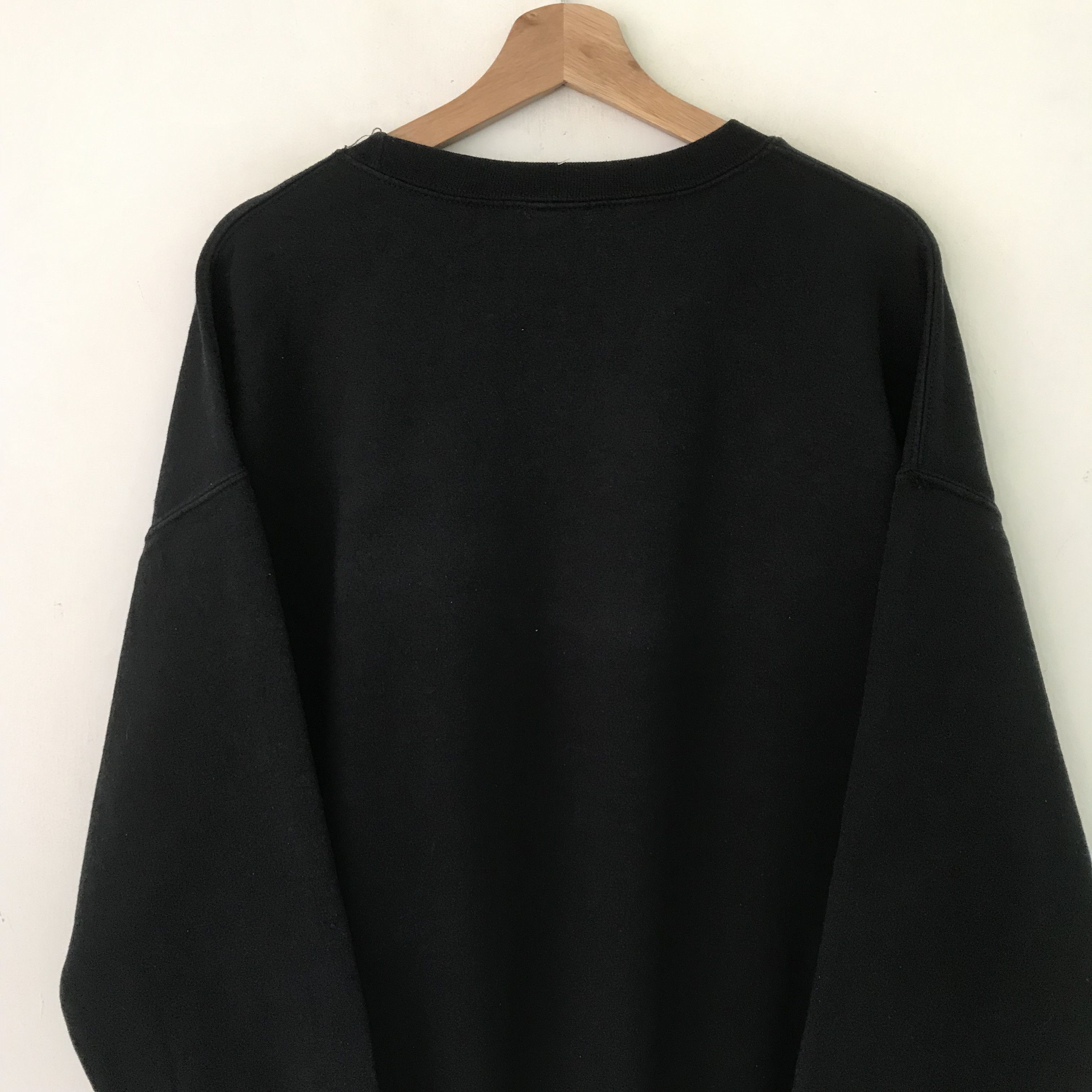 Boston Traders Vintage Y2K Boston Black Sweatshirt - 125 Size US XL / EU 56 / 4 - 9 Thumbnail