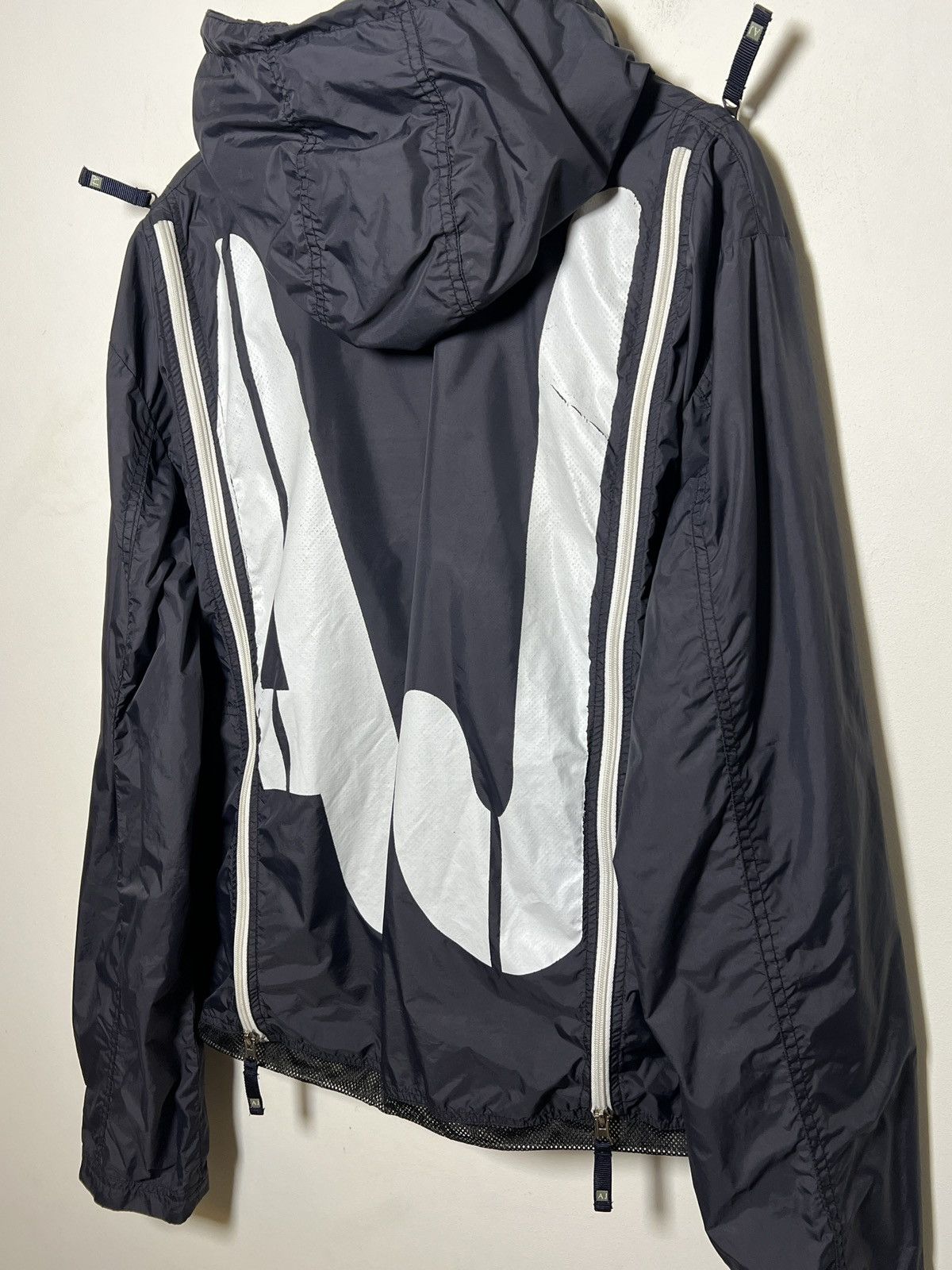 Giorgio Armani Armani y2k technical nylon windbreaker Size US L / EU 52-54 / 3 - 12 Thumbnail