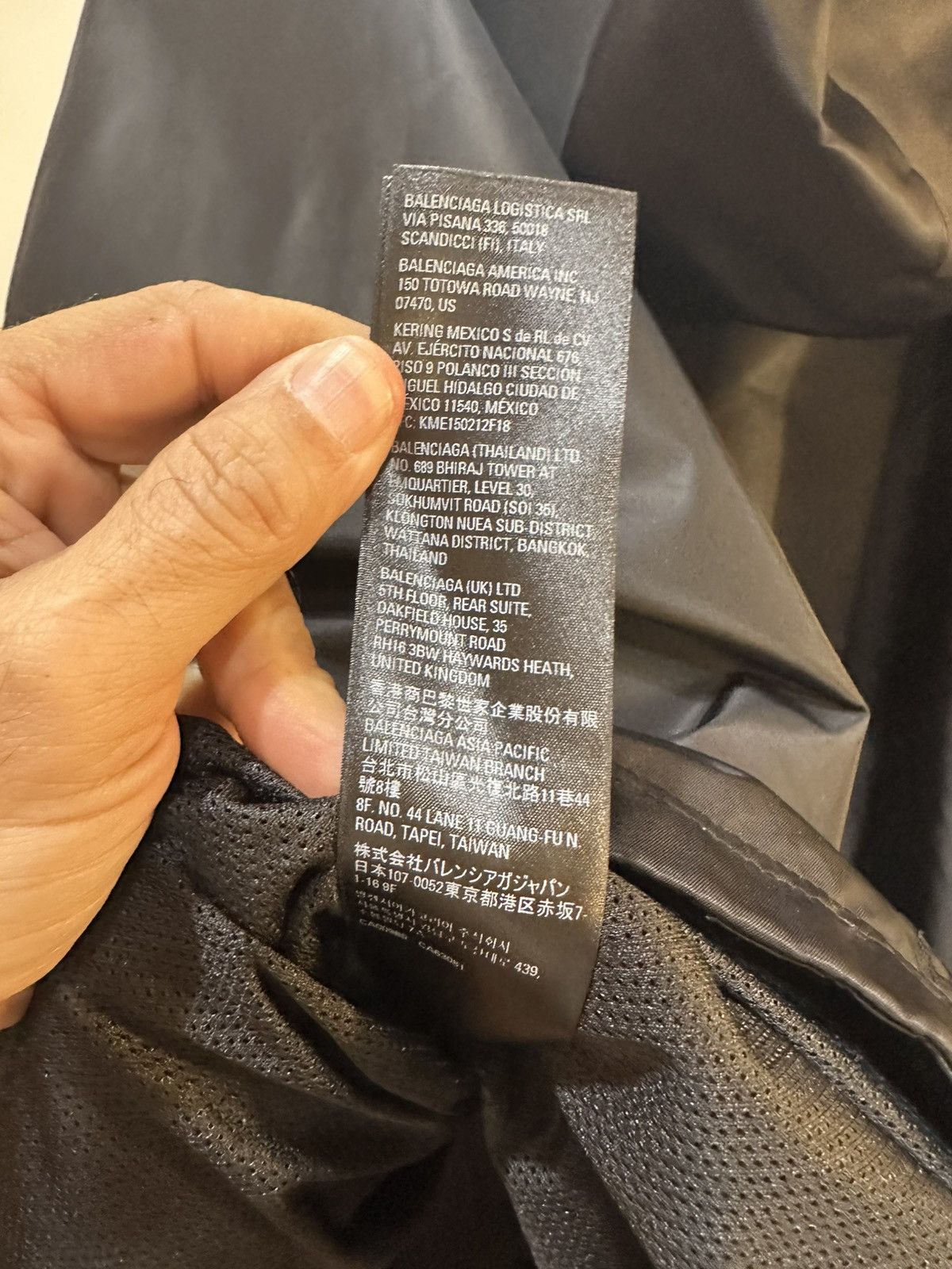 Balenciaga Demna for Balenciaga oversized jacket/windbreaker. Size US L / EU 52-54 / 3 - 5 Thumbnail
