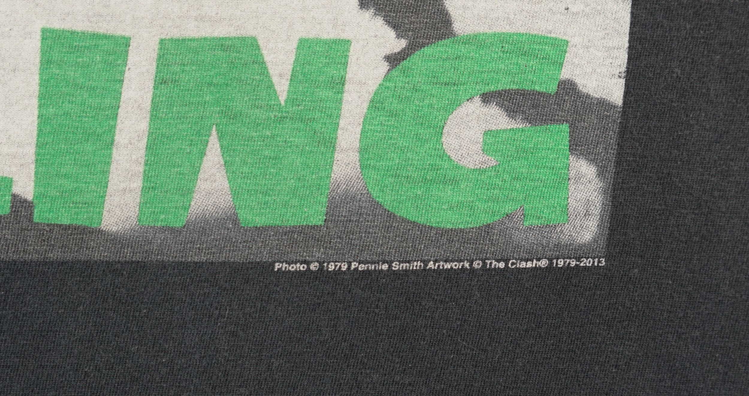 Band Tees × Vintage Vintage 2013 The Clash Band Concert T-Shirt Size US XL / EU 56 / 4 - 3 Thumbnail