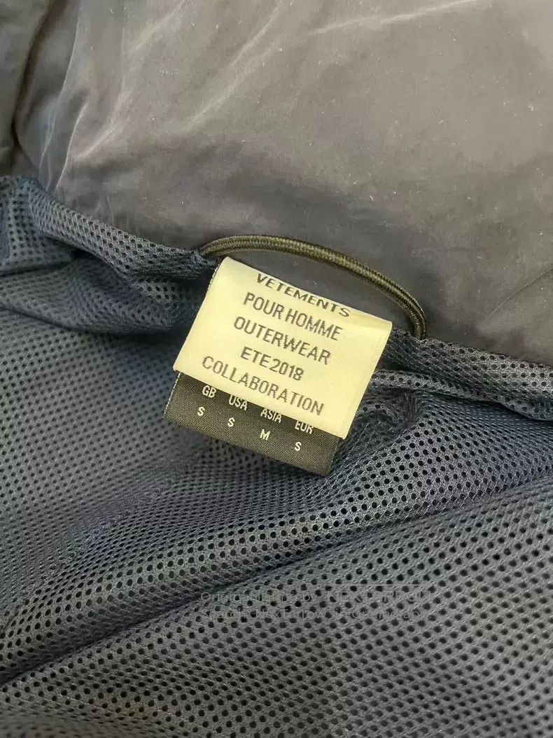 Vetements VETEMENTS Windbreaker Size US S / EU 44-46 / 1 - 3 Thumbnail