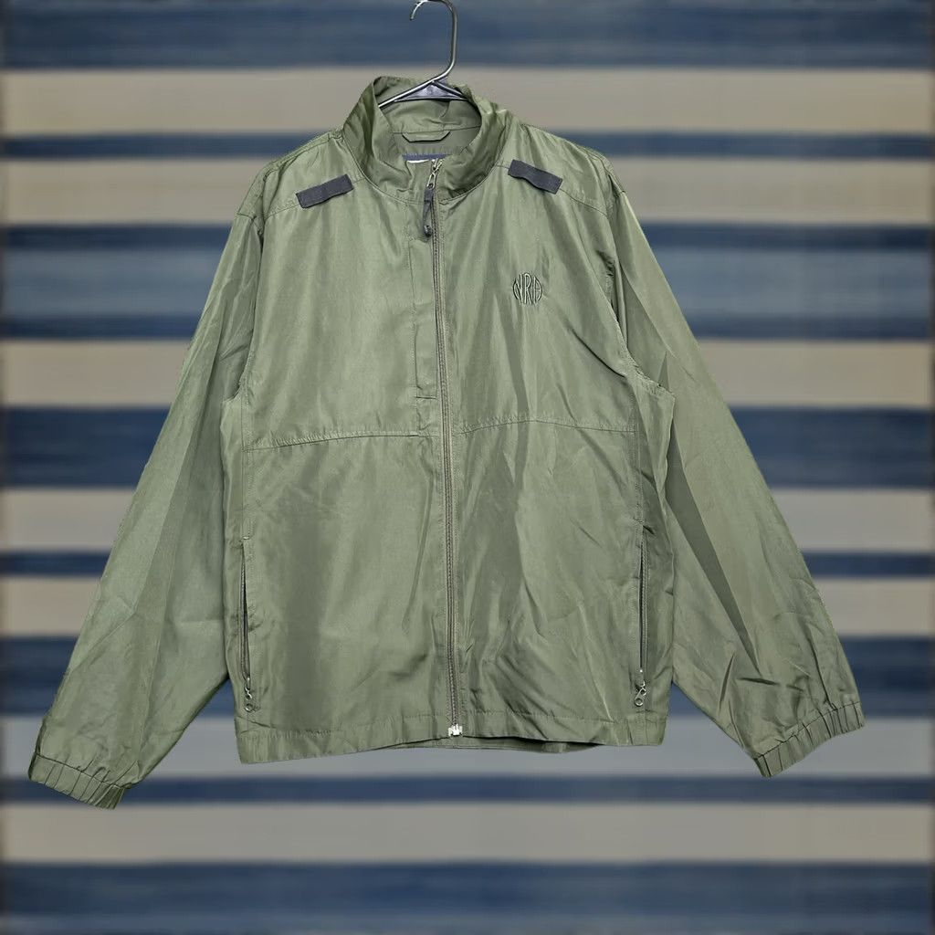 Vintage 5.11 Tactical Windbreaker Jacket Mens M Green Lightweight Full Zip Softshell Windbreaker Army Outdoor Casual Workwear Regular Fit 109614 Size US M / EU 48-50 / 2 - 1 Thumbnail