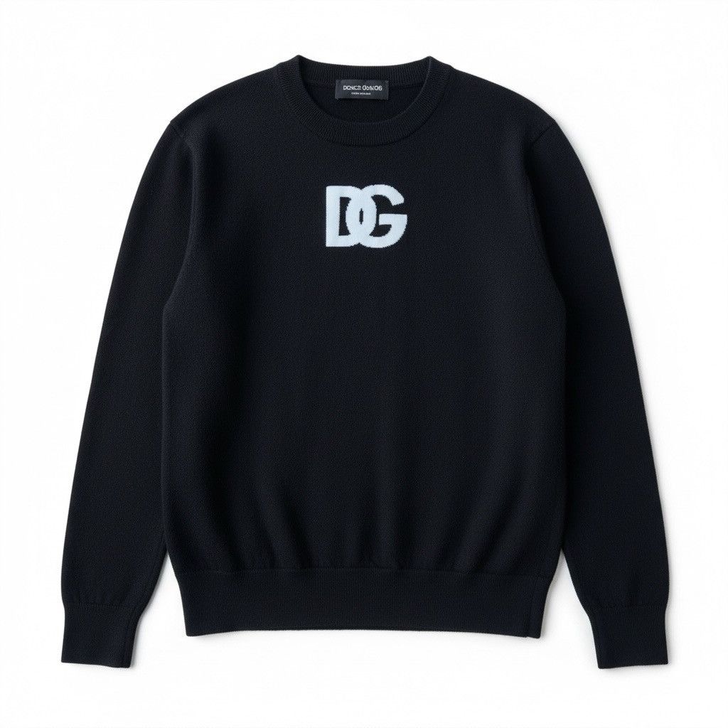 Dolce & Gabbana Logo Knit in Black. Size 52 IT / Large