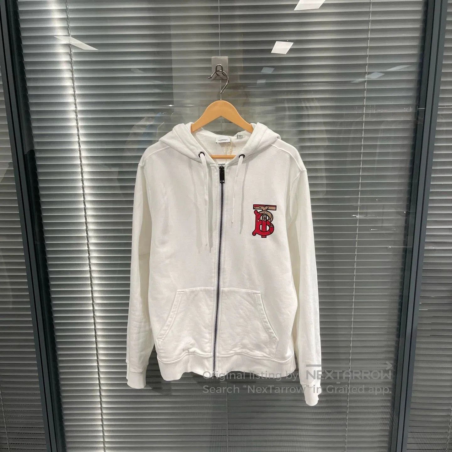 Burberry White Zip-Up Hoodie with Embroidered Logo. Size US XL / EU 56 / 4 - 1 Thumbnail