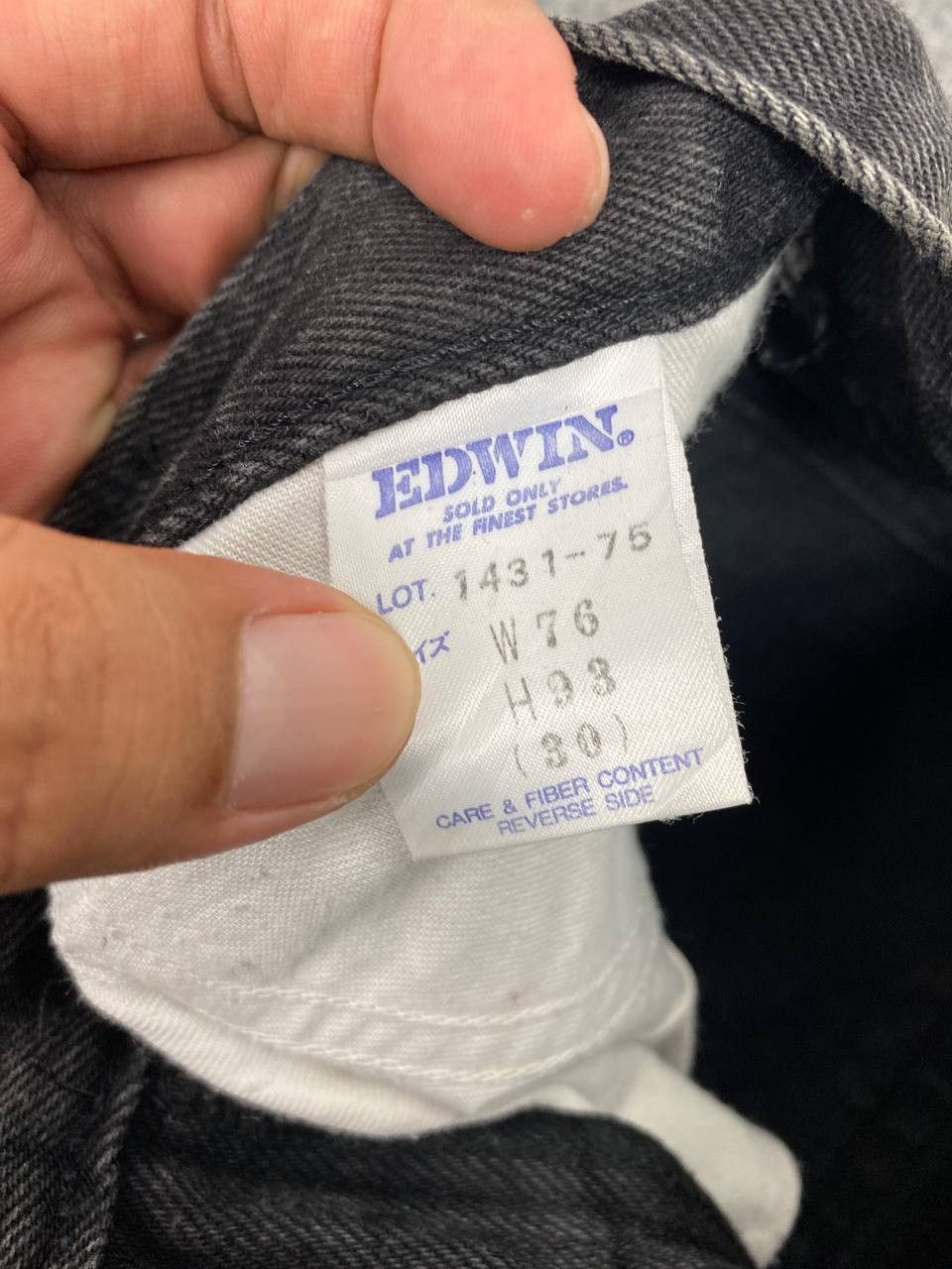 Edwin vintage edwin black distressed denim Size US 31 - 10 Thumbnail