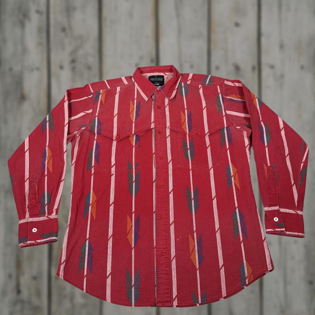 Wrangler VINTAGE Wrangler Shirt Men Large Red Aztec Western Button Up Cowboy Frontier 90s Size US L / EU 52-54 / 3 - 1 Thumbnail