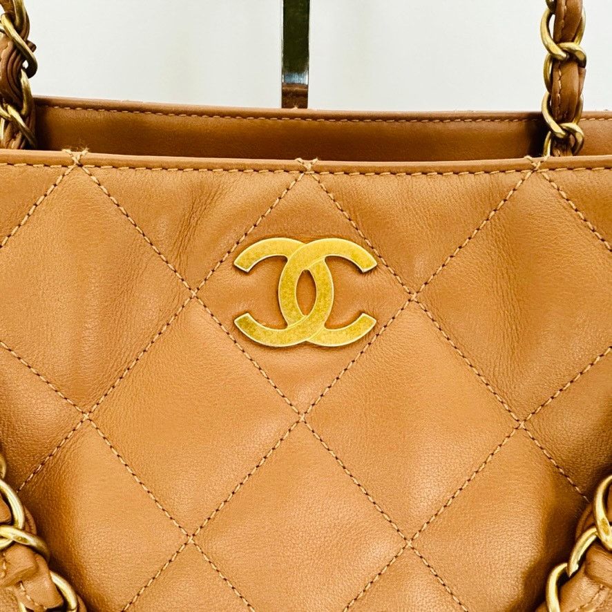 Chanel Chanel CC Chain Tote Quilted Leather Tan Brown Handle Purse Size ONE SIZE - 3 Thumbnail