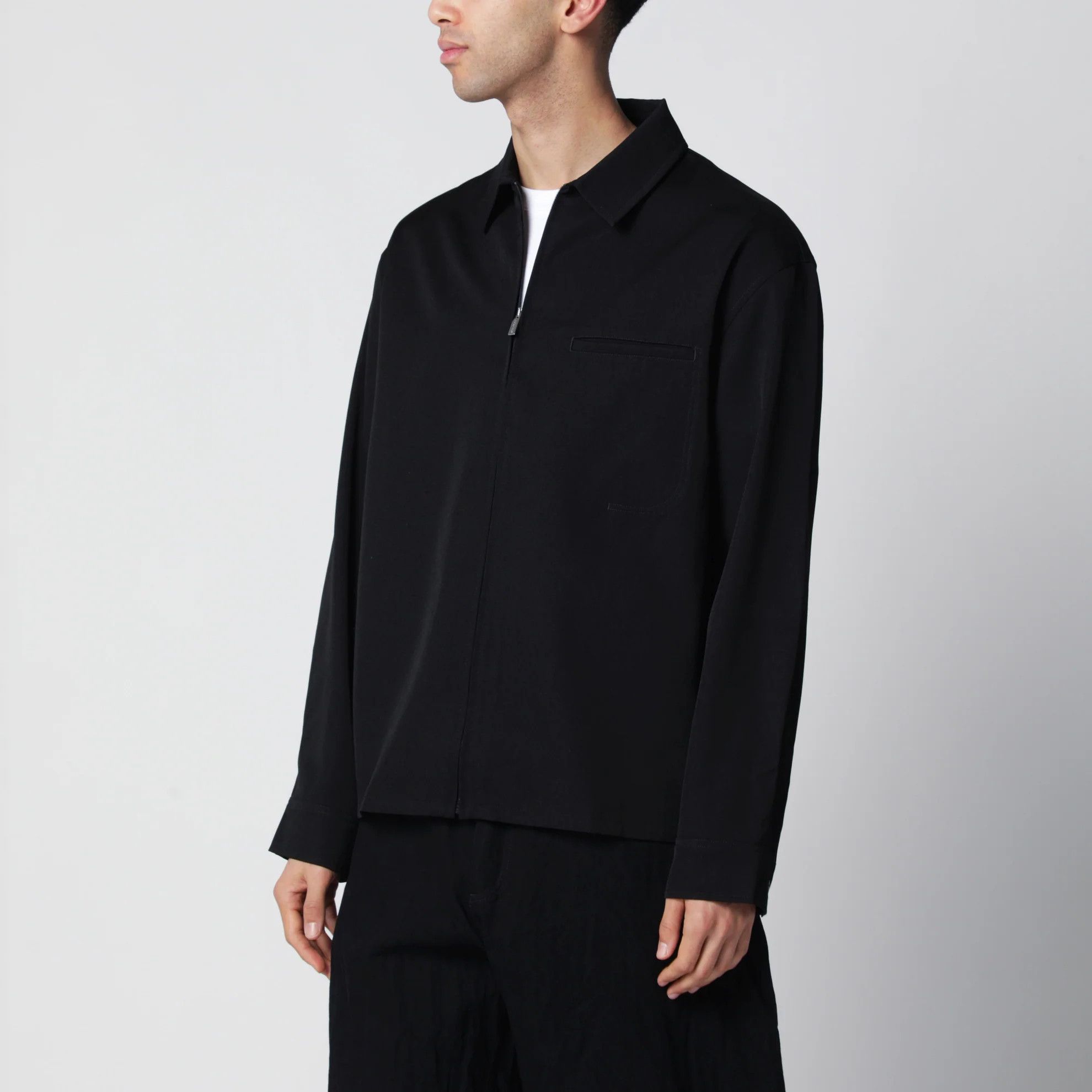 Jacquemus o1d2blof0526 Wool Zip Up Shirt in Black Size US M / EU 48-50 / 2 - 5 Thumbnail