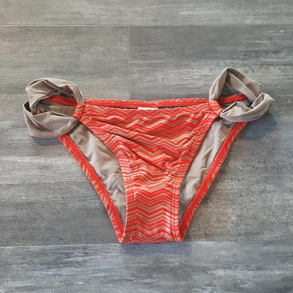 Designer Red Chocolate LSpace Bikini Bottoms Size ONE SIZE - 1 Thumbnail