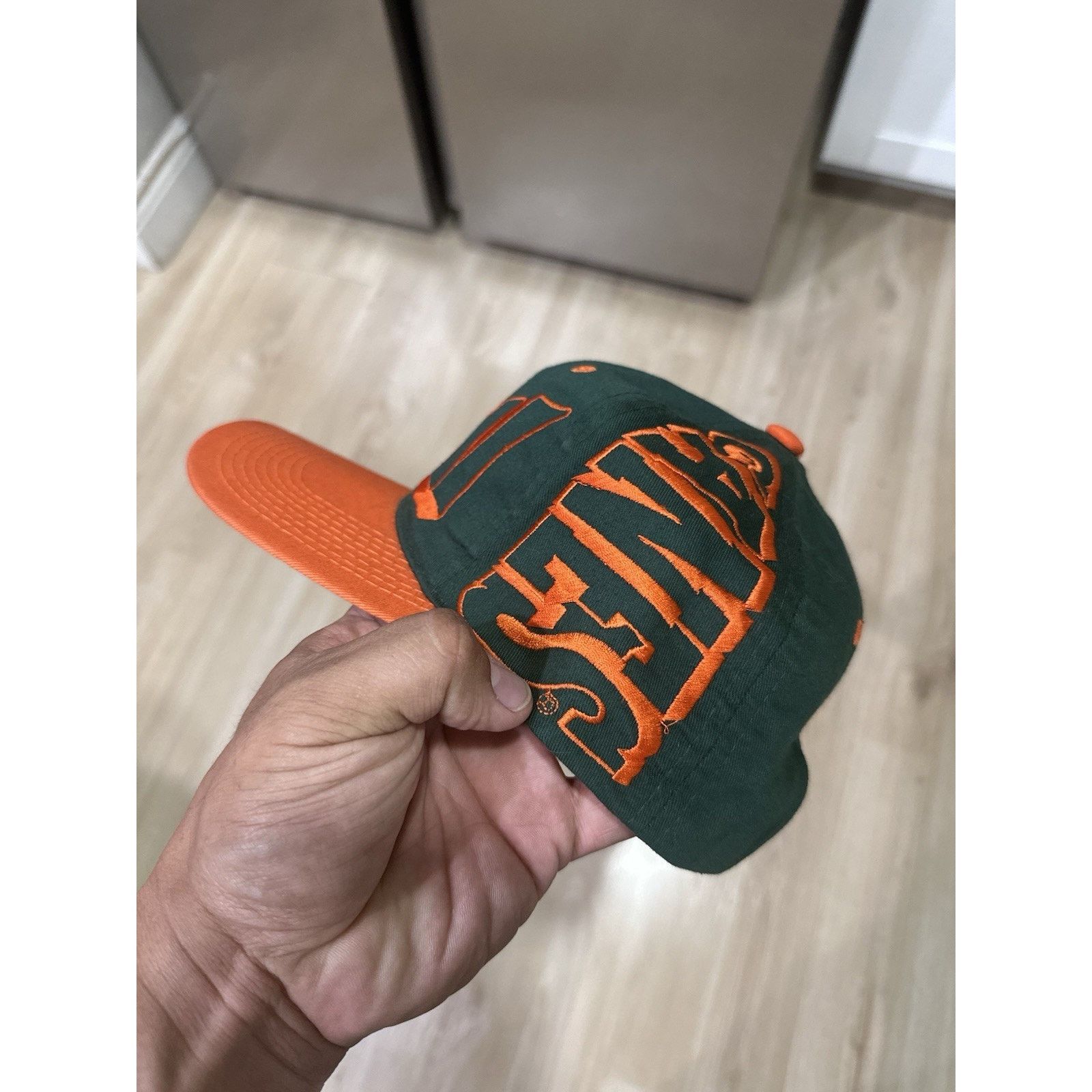 & Other Stories Vintage 1990s Miami Hurricanes Spellout Snapback Hat Size ONE SIZE - 4 Thumbnail