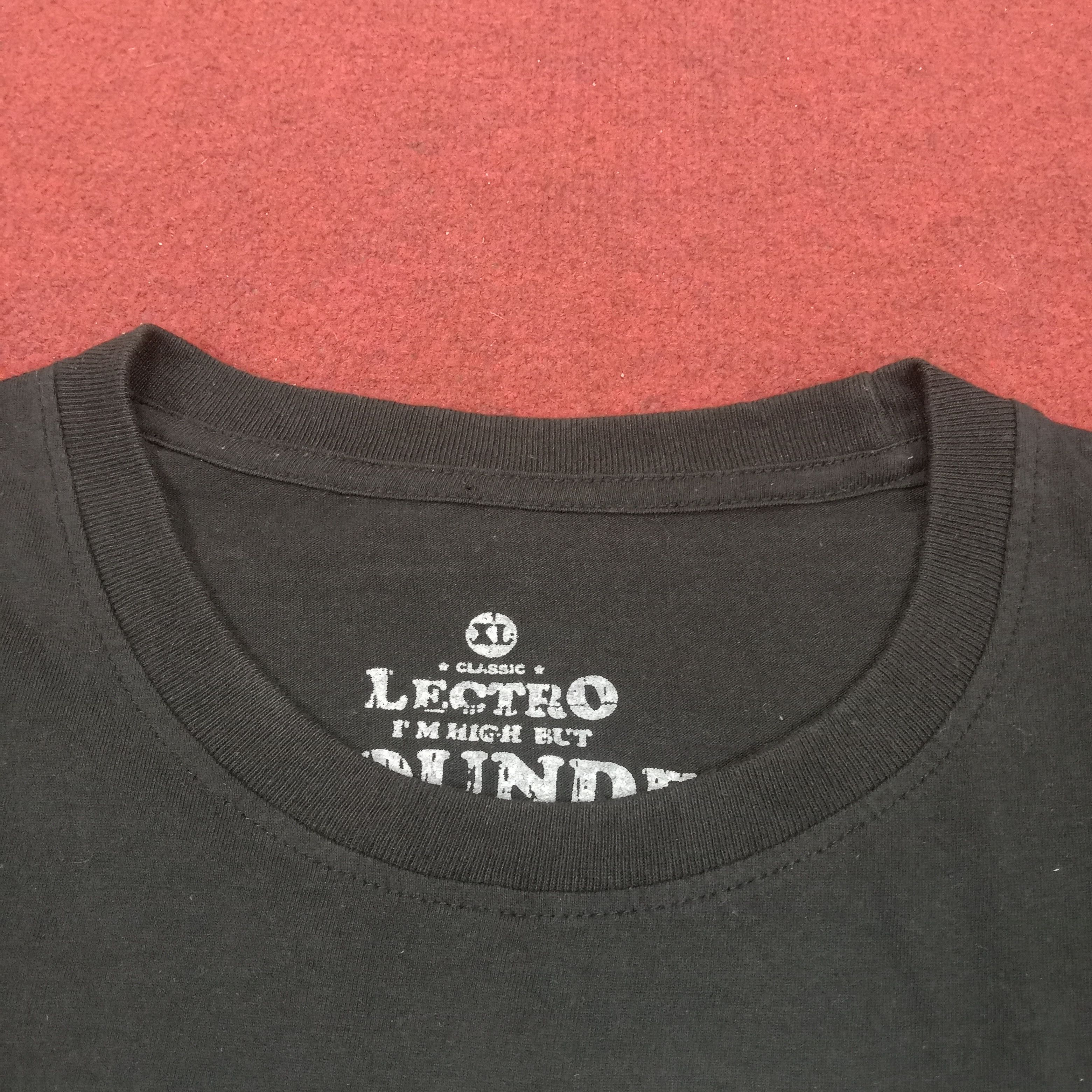 Band Tees Arctic Monkeys Band Tshirt Streetwear Style Size US XL / EU 56 / 4 - 7 Thumbnail