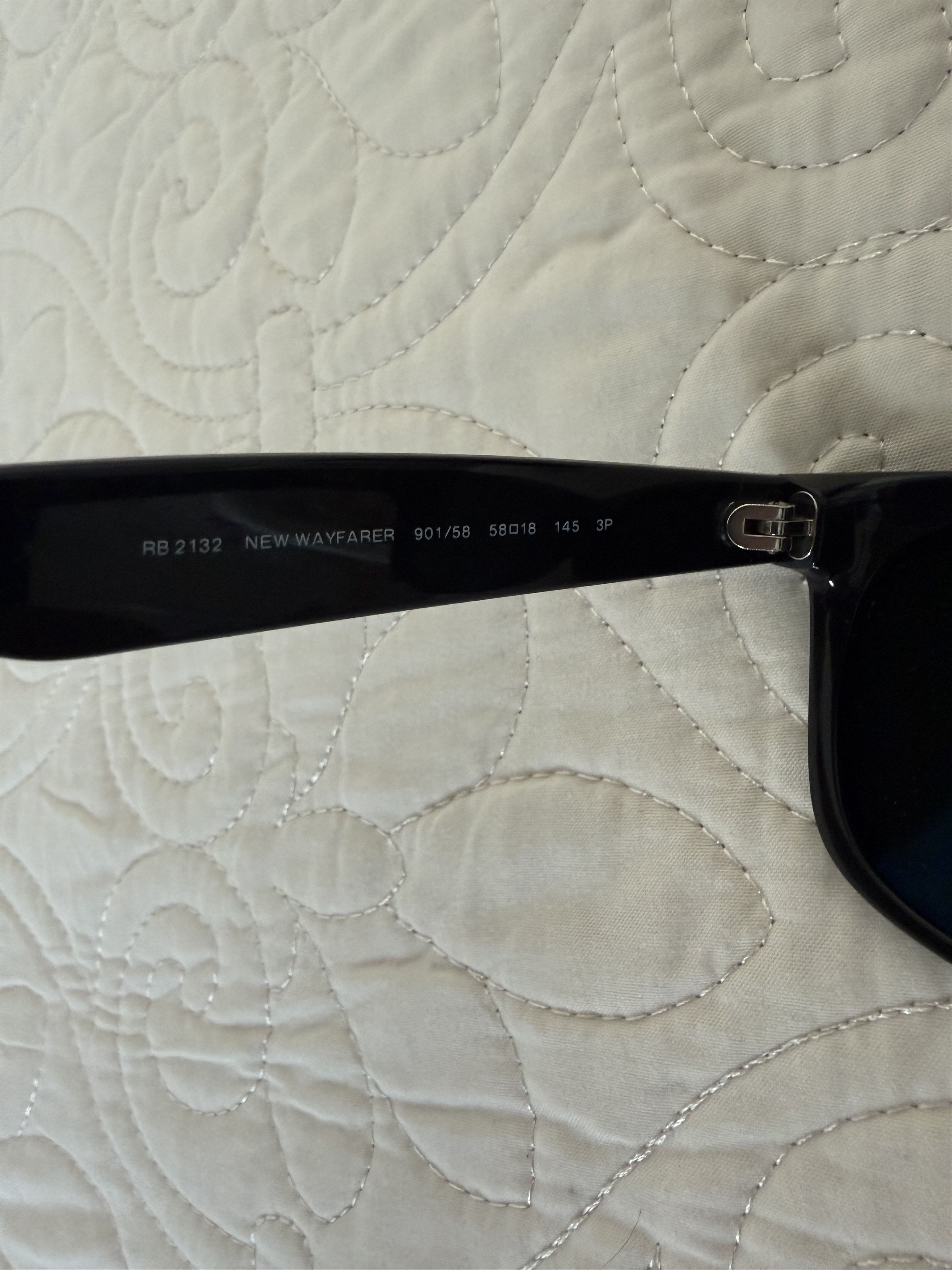 RayBan Ray-Ban New Wayfarer Classic 58mm Size 42 - 4 Thumbnail