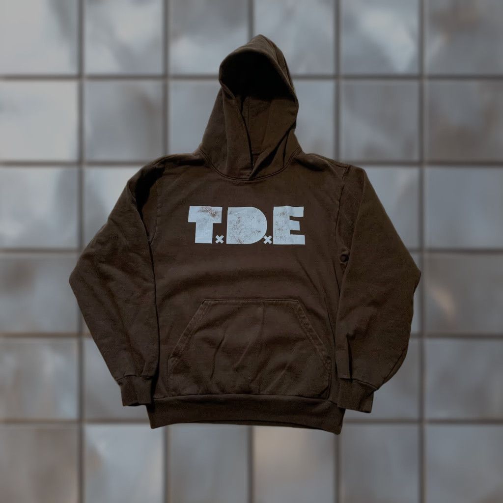 Vintage TDE Top Dawg Entertainment Brown Heavyweight Fleece Pullover Hoodie Sz. S Hoodie Mens Pullover Heavyweight Fleece Brown TDE Shirt? Size US S / EU 44-46 / 1 - 1 Thumbnail