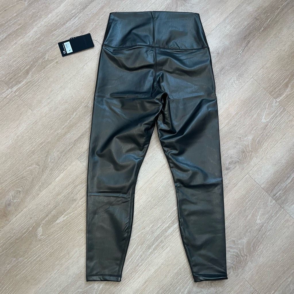 Decree 90 Degrees by Reflex Super Hi Waist Leatherette Fleece Brushed Inside Women’s L Size 36" / US 14 / IT 50 - 7 Thumbnail