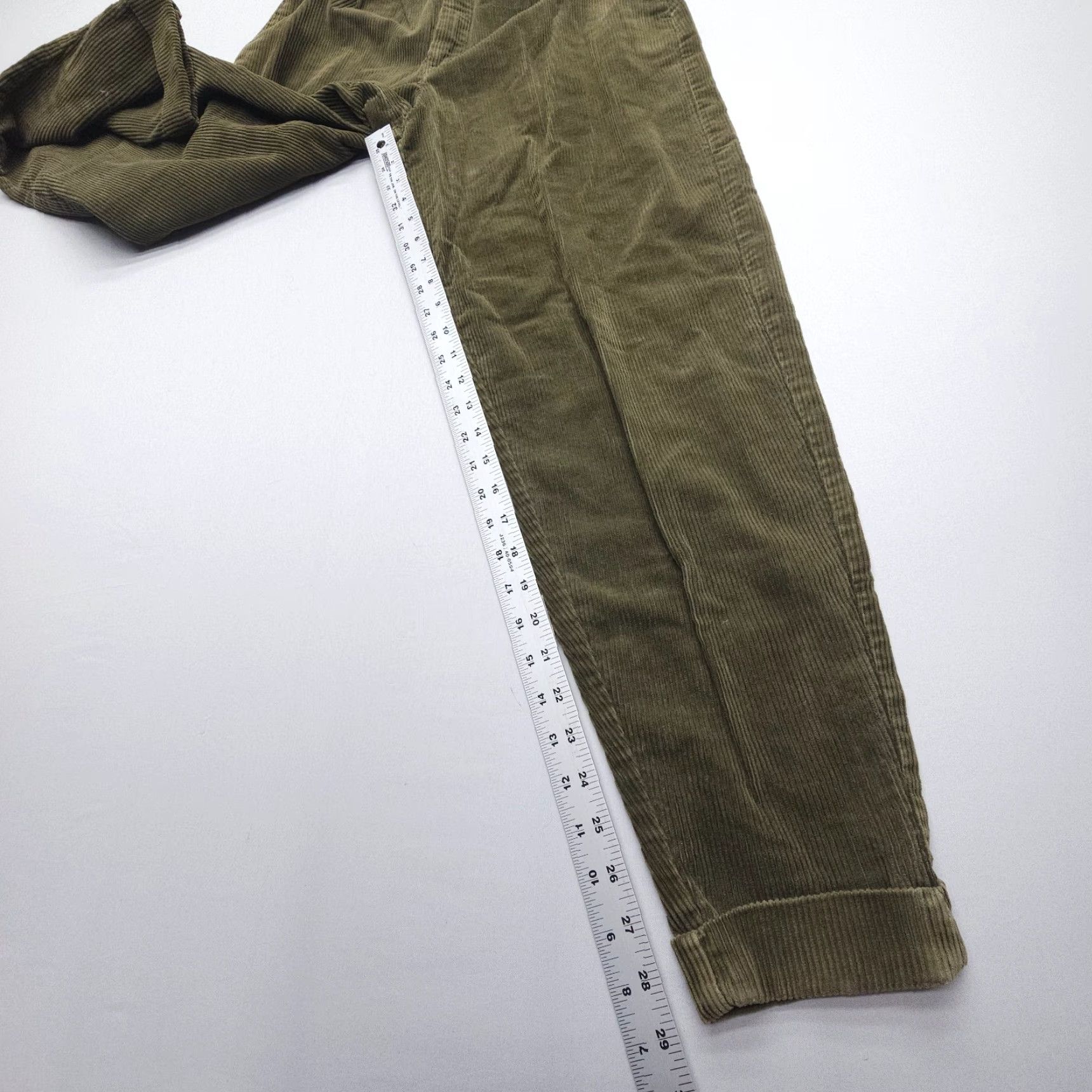 Vintage VINTAGE Basic Views Corduroy 5-Pocket Jeans Wale High Rise 26 29" Green 80s 90s Women Mens Girls Boys Size 26" / US 2 / IT 38 - 7 Thumbnail