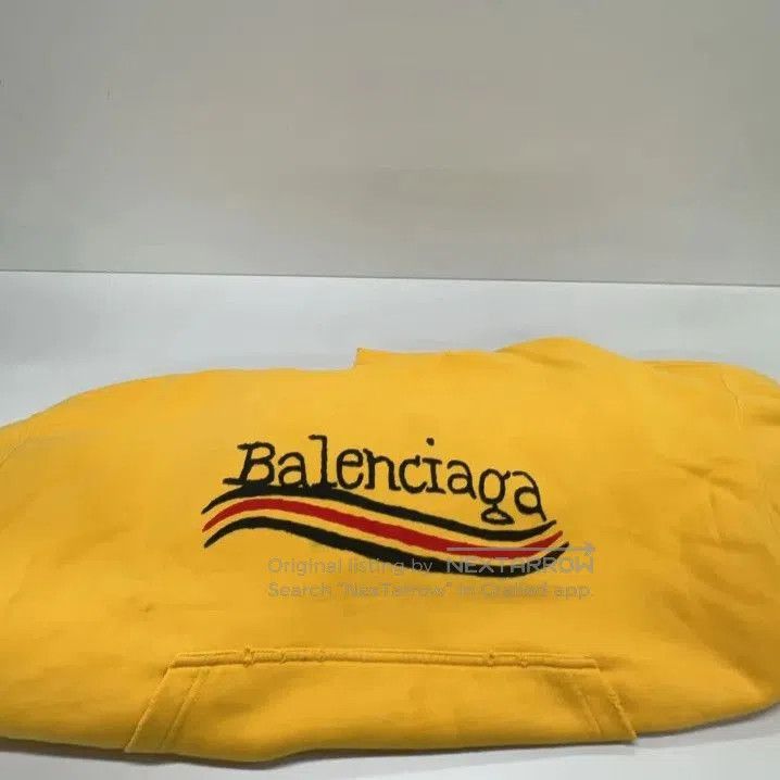 Balenciaga Balenciaga Yellow Logo Print Hooded Sweatshirt. Size US XS / EU 42 / 0 - 5 Thumbnail