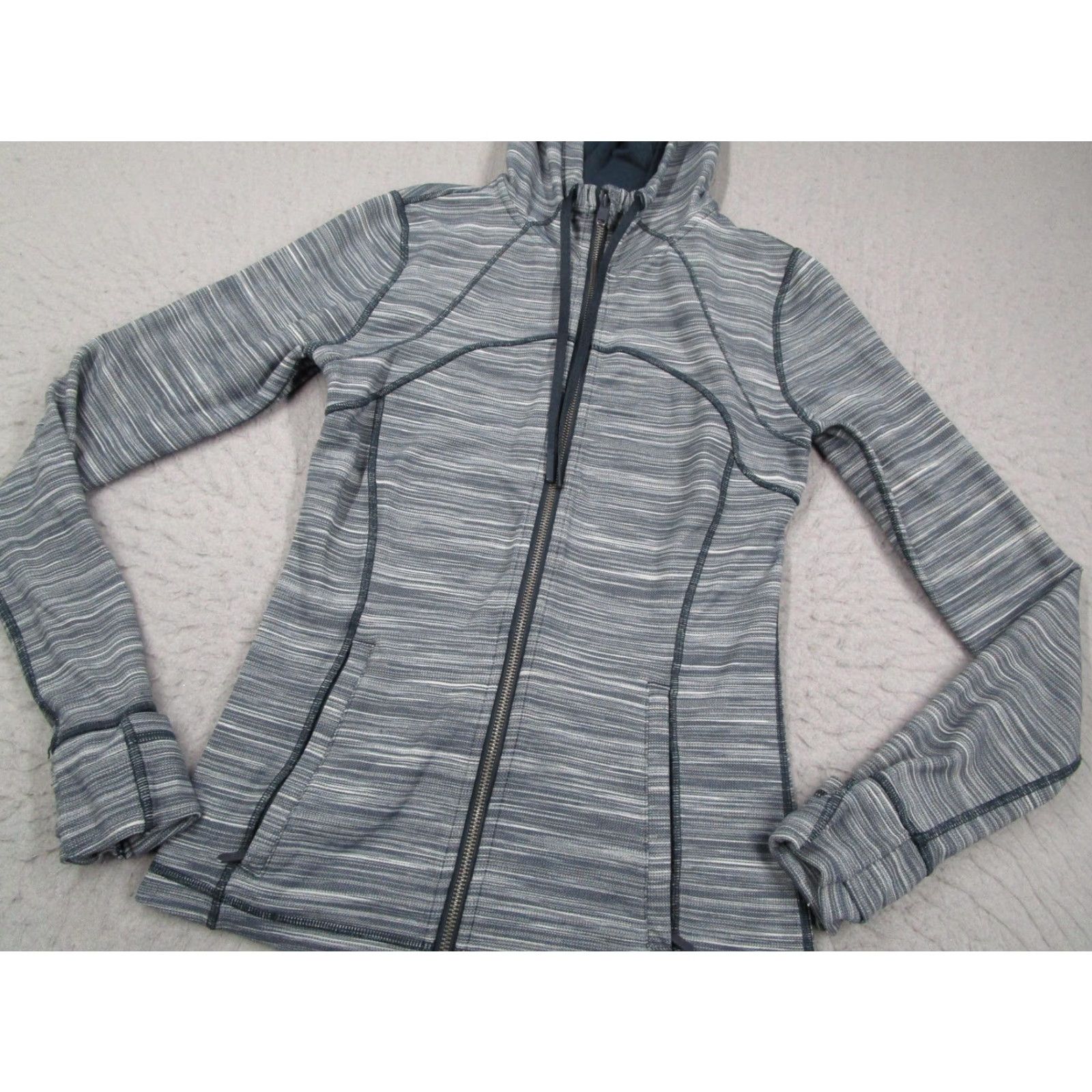 Lululemon Lululemon Define Jacket Womens 8 Gray Space Dye Hooded Full Zip Running Size M / US 6-8 / IT 42-44 - 2 Thumbnail