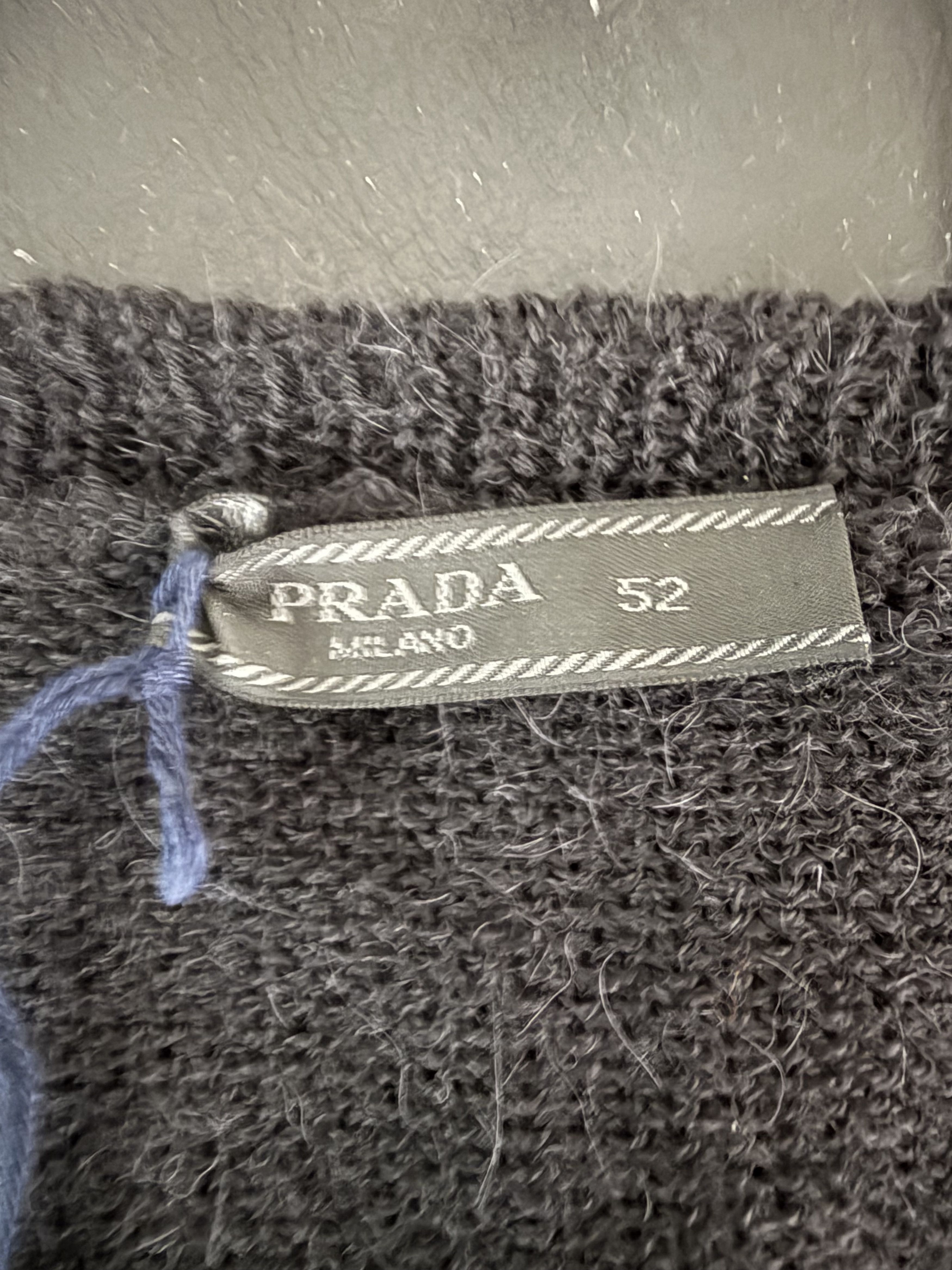 Prada Prada Deep Scoop Argyle Sweater Size US L / EU 52-54 / 3 - 11 Thumbnail