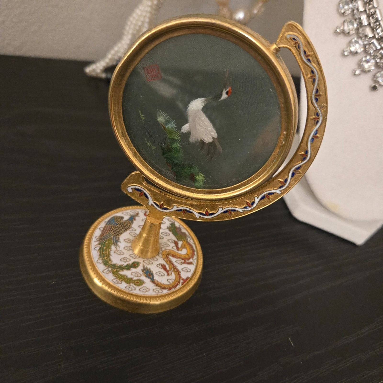 Pieces Uniques Vintage Asian Cranes Silk Embroidery Under Glass Size 28 - 1 Thumbnail