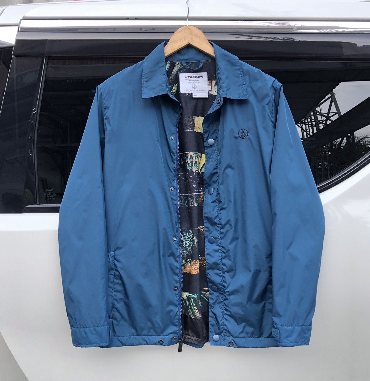 Volcom Volcom Snowboardino Nylon Coach Jacket Size US S / EU 44-46 / 1 - 1 Thumbnail