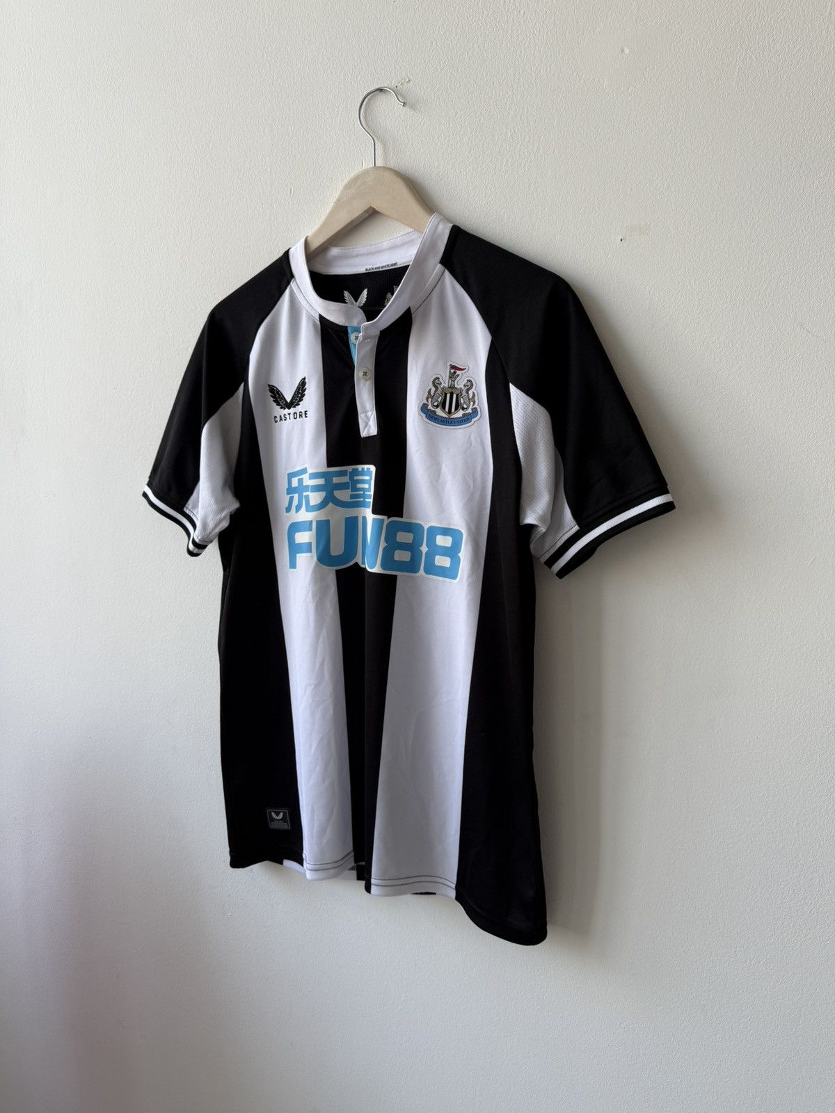 Adidas Castore Newcastle United 2021/2022 Home Jersey Size US L / EU 52-54 / 3 - 2 Thumbnail