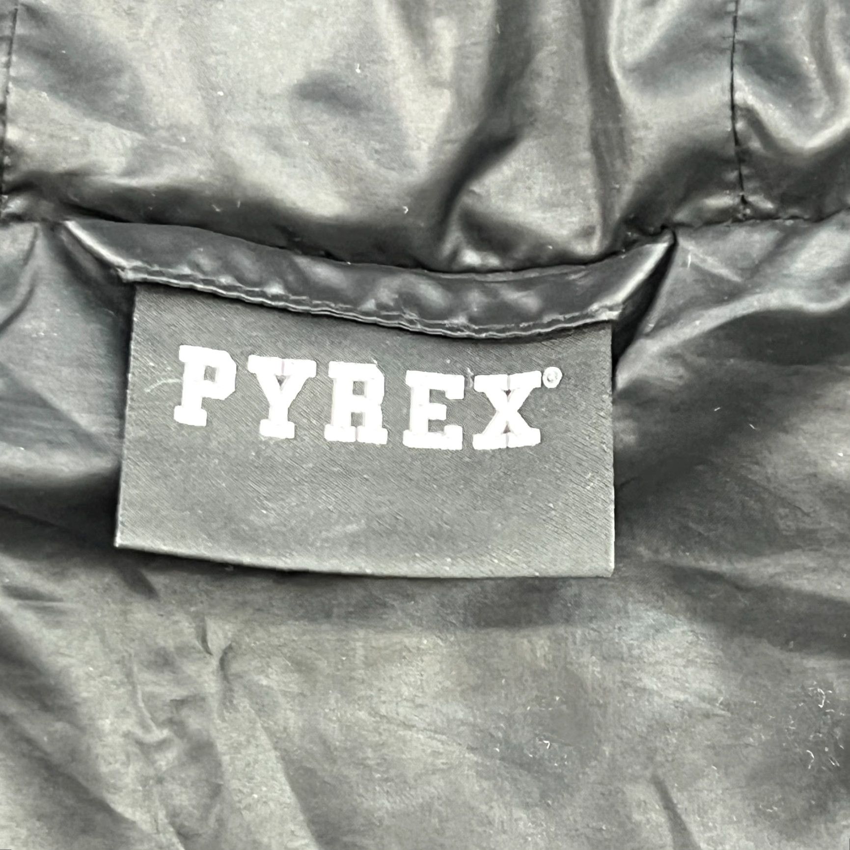 Vintage PYREX Pyrex Vision Virgil Abloh Puffer Jacket Mens XS Black Hooded Full Zip Jacket Size US XS / EU 42 / 0 - 7 Thumbnail