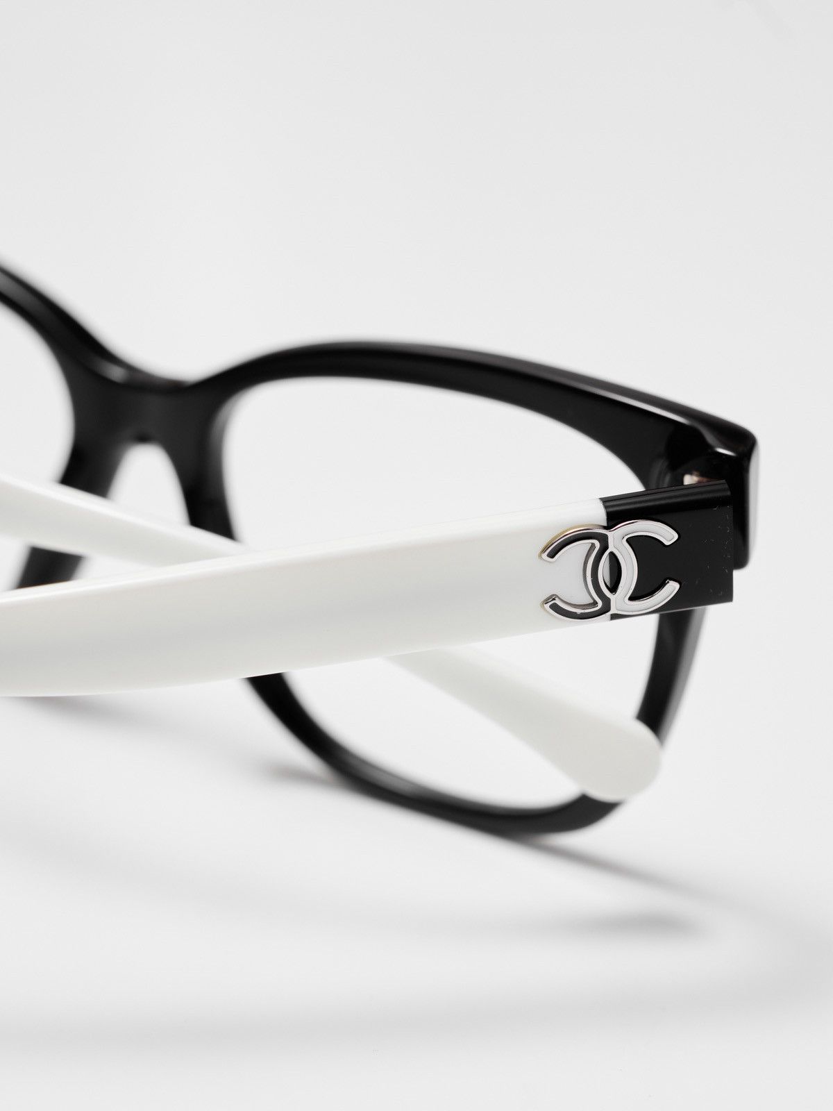 Chanel CHANEL 0CH3472 1656 BLACK WHITE Size ONE SIZE - 6 Thumbnail