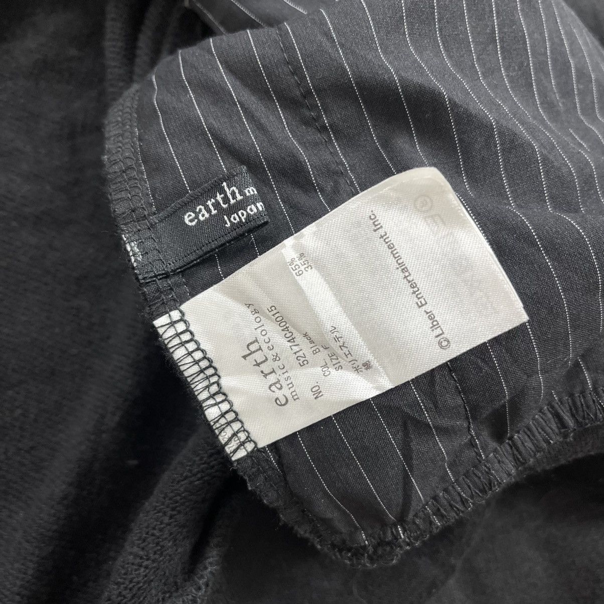 If Six Was Nine 2000s Autumn x Earth Asymmetrical Lgb Style Zip Fur Hoodie Size US M / EU 48-50 / 2 - 9 Thumbnail