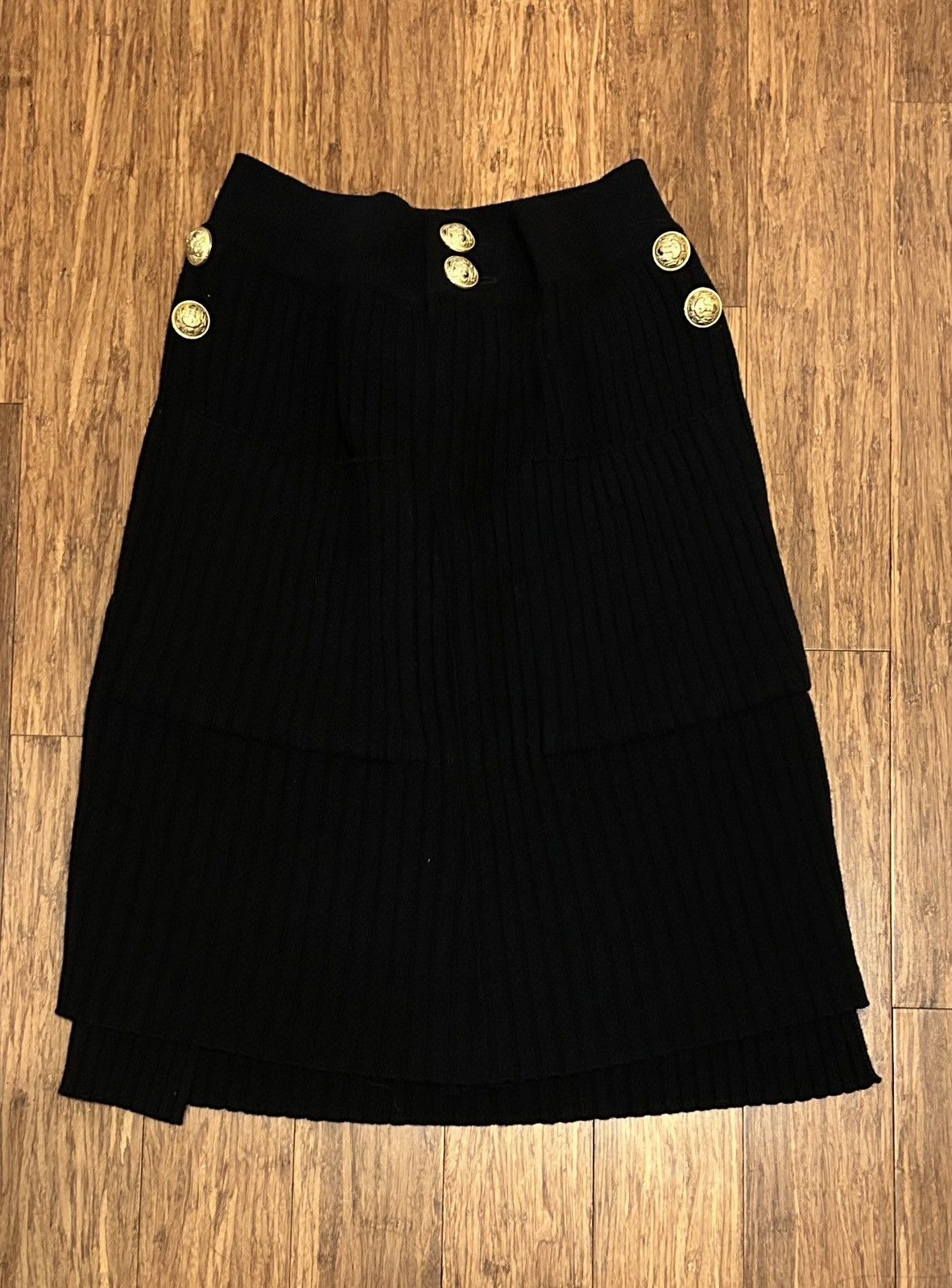 Balmain Balmain 6 Button Two Front Pocket 100% Wool Knitted Skirt Size 28" / US 6 / IT 42 - 1 Thumbnail