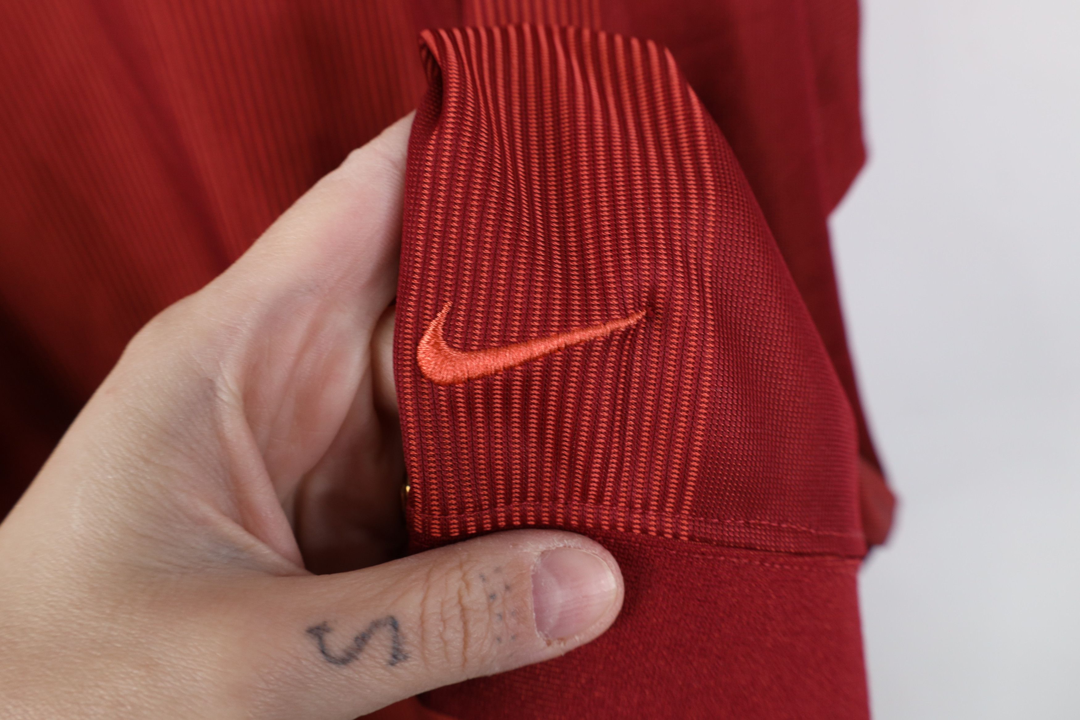 Nike Vintage Nike Golf Travis Scott Mini Swoosh Long Sleeve Polo Size US XXL / EU 58 / 5 - 4 Thumbnail
