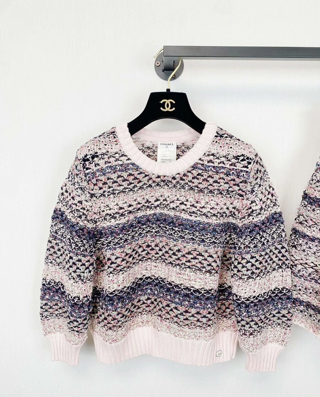 Chanel Chanel hollow-out sweater and skirt set Size S / US 4 / IT 40 - 2 Thumbnail