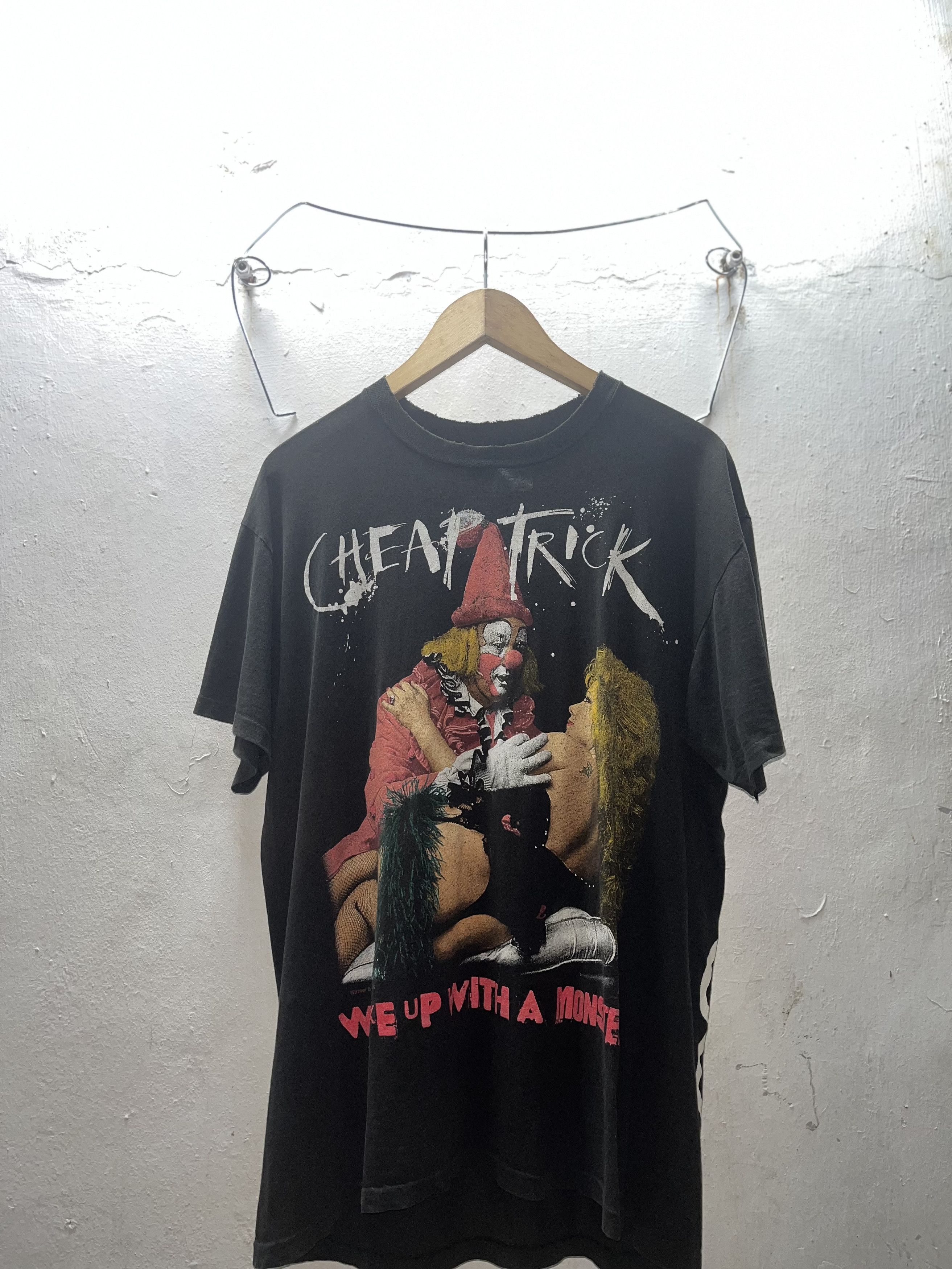 Hanes Vintage Band Tees Cheap Trick Size US L / EU 52-54 / 3 - 1 Thumbnail