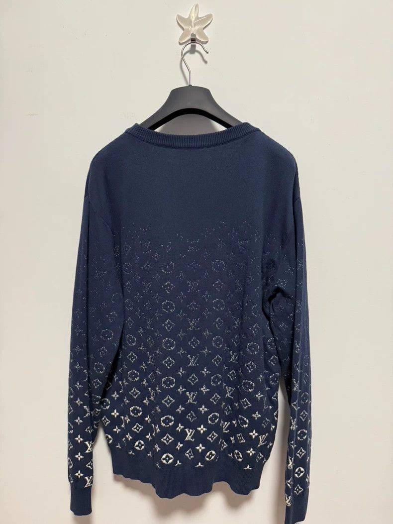 Louis Vuitton Louis Vuitton Navy blue long-sleeved sweater 2502-Nextarrow Size US L / EU 52-54 / 3 - 2 Thumbnail