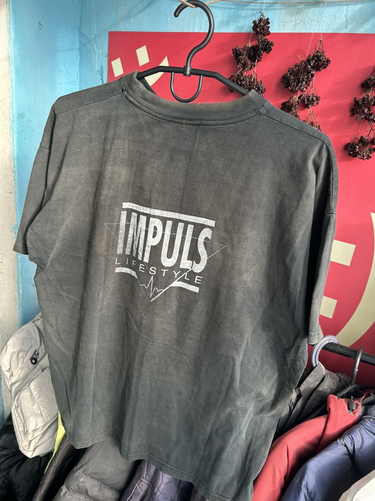 Band Tees × Vintage Impuls Grunge Vintage T-shirt Dirty Balenciaga Style Size XL Size US XL / EU 56 / 4 - 3 Thumbnail