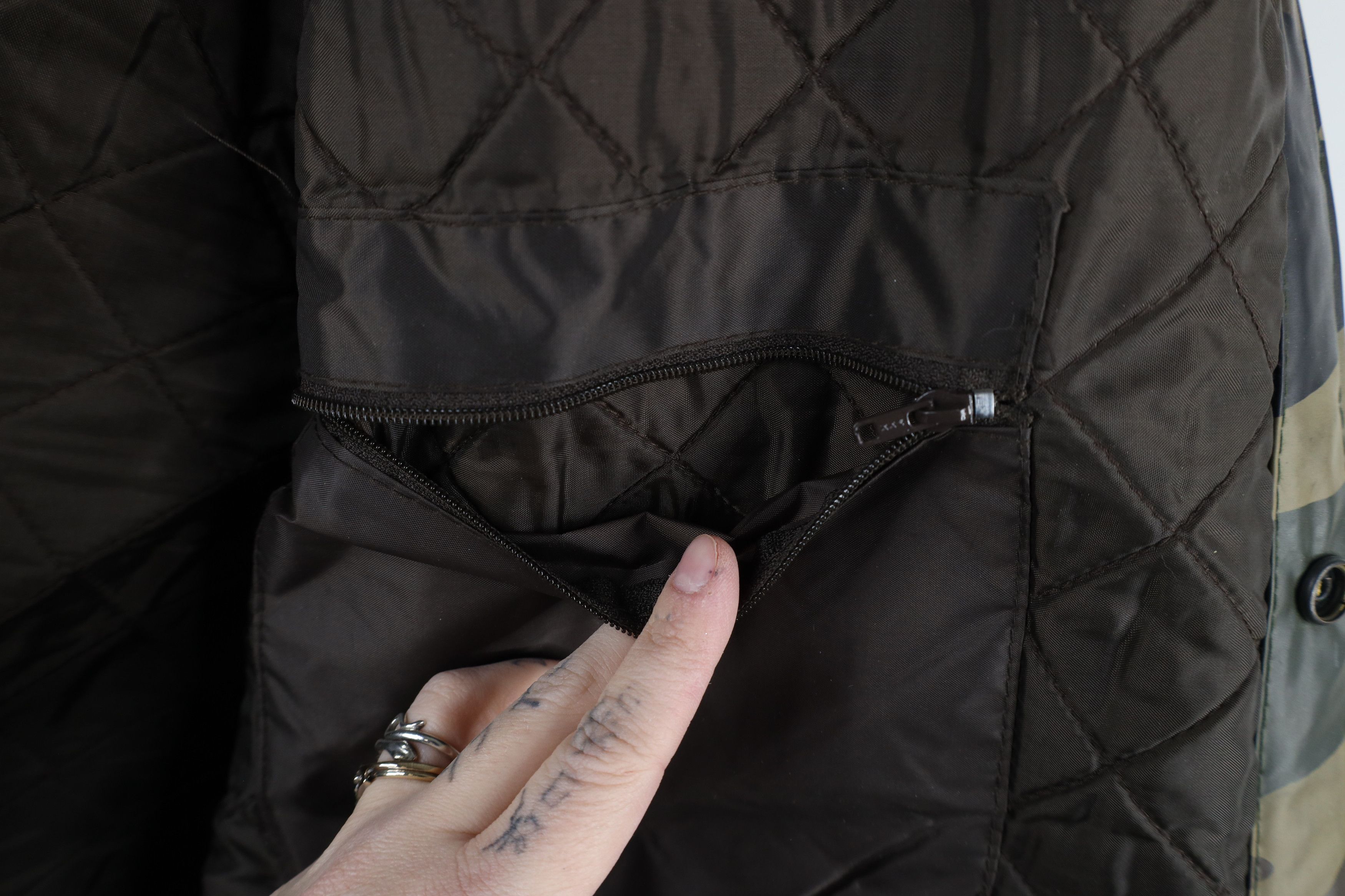 Vintage Vintage 90s Streetwear Quilted Duck Camouflage Hooded Jacket Size US L / EU 52-54 / 3 - 10 Thumbnail