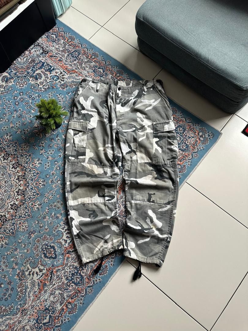 Vintage VINTAGE ARMY CAMOUFLAGE WHITE CARGO Size US 38 / EU 54 - 1 Thumbnail