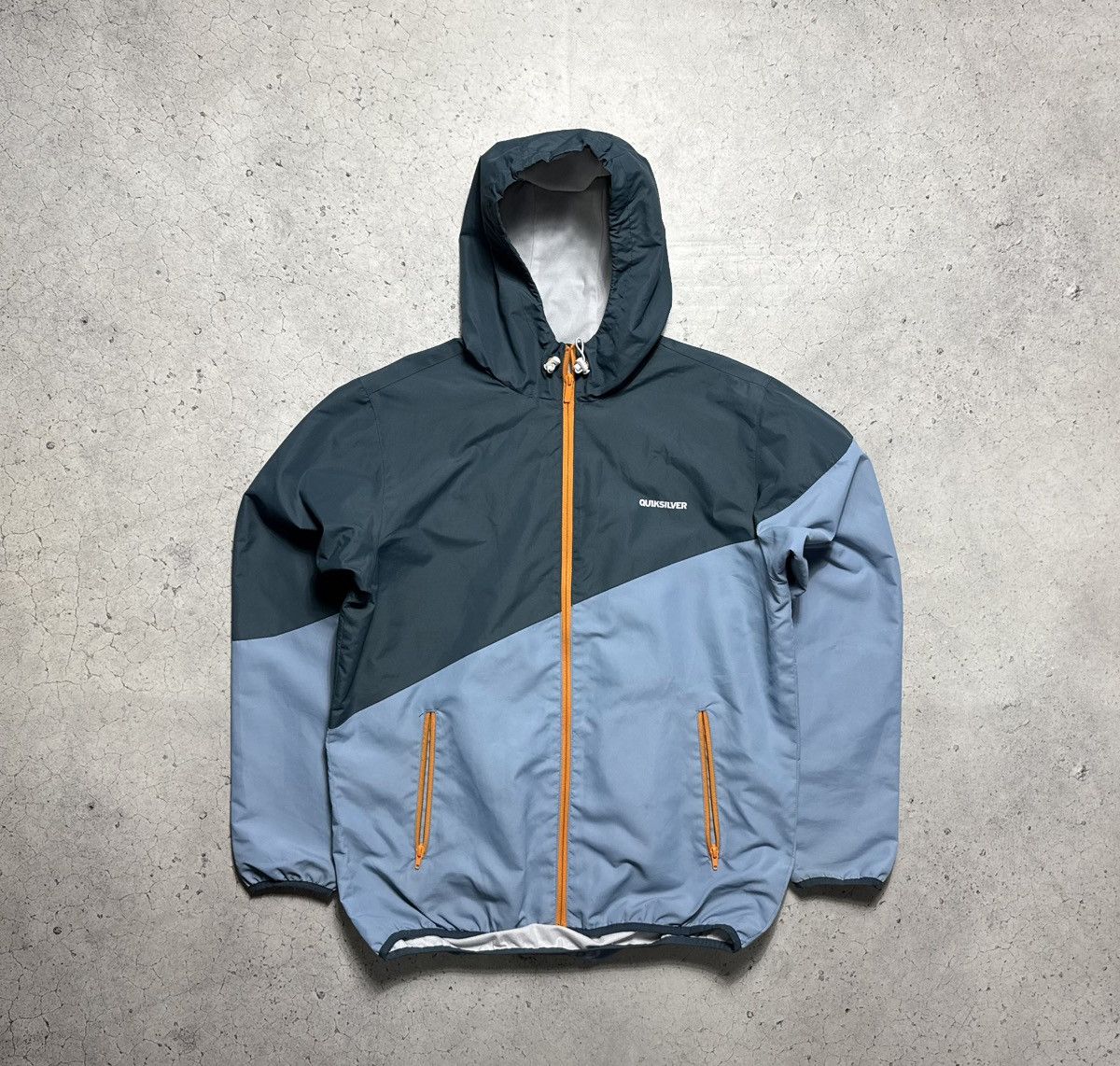 Quiksilver Quiksilver Light Jacket Nylon Size L Vintage Size US L / EU 52-54 / 3 - 1 Thumbnail