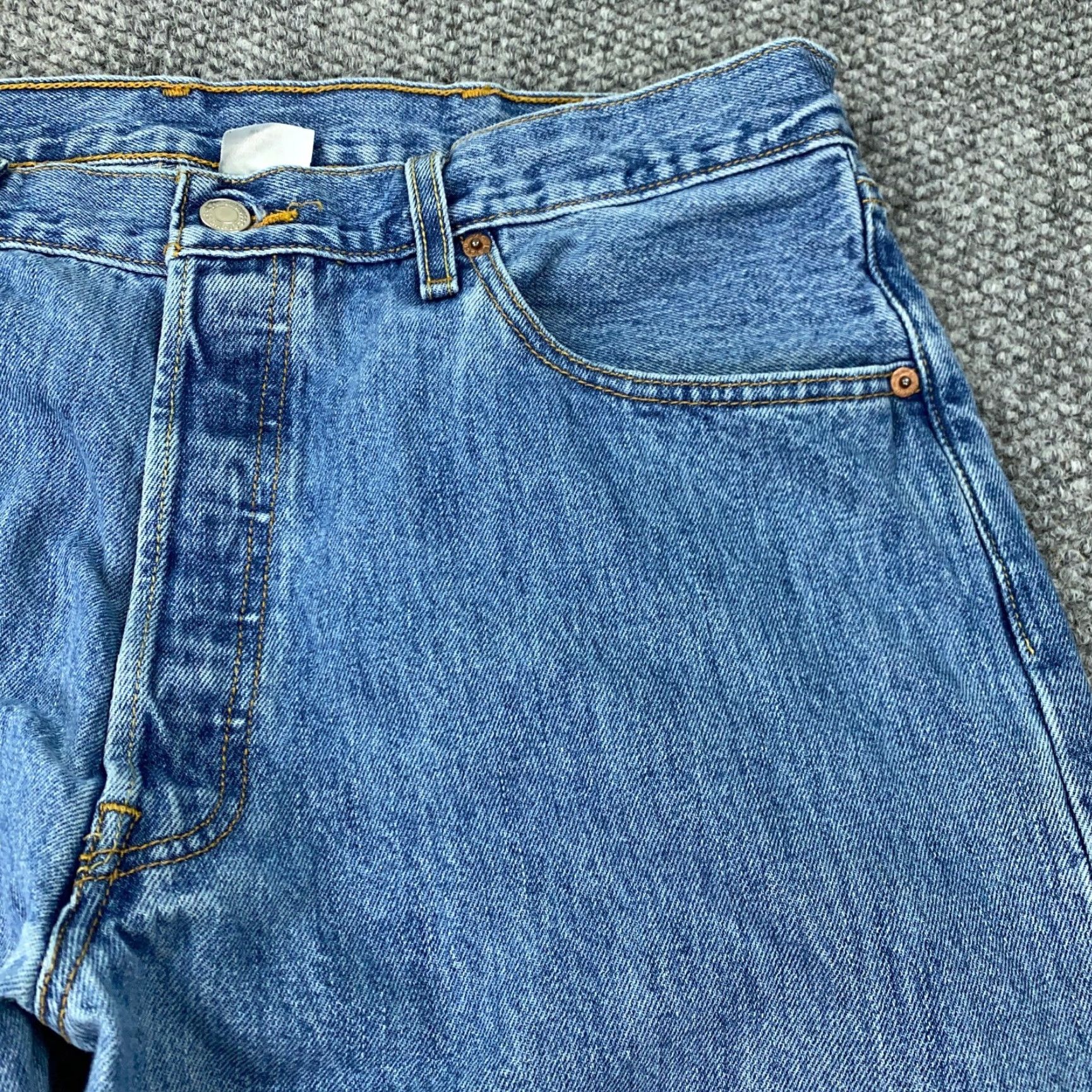 Levi's VINTAGE Levi's 501 Jeans Mens 38x34 Blue Denim Straight 90s Concert Mens Size US 44 / EU 60 - 4 Thumbnail